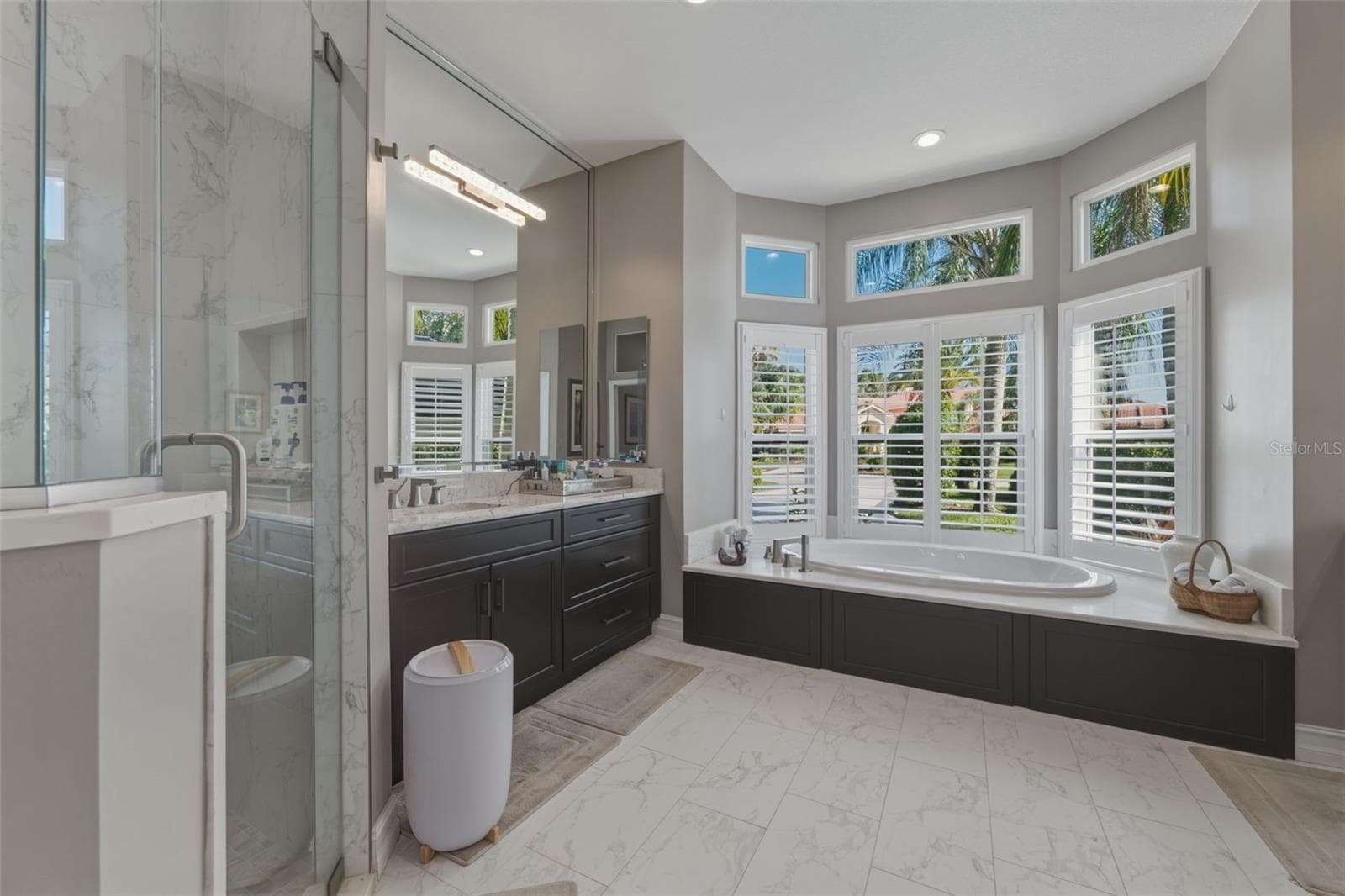 Single Family Residence at 17912 CACHET ISLE DR, TAMPA, photo 22 of 52