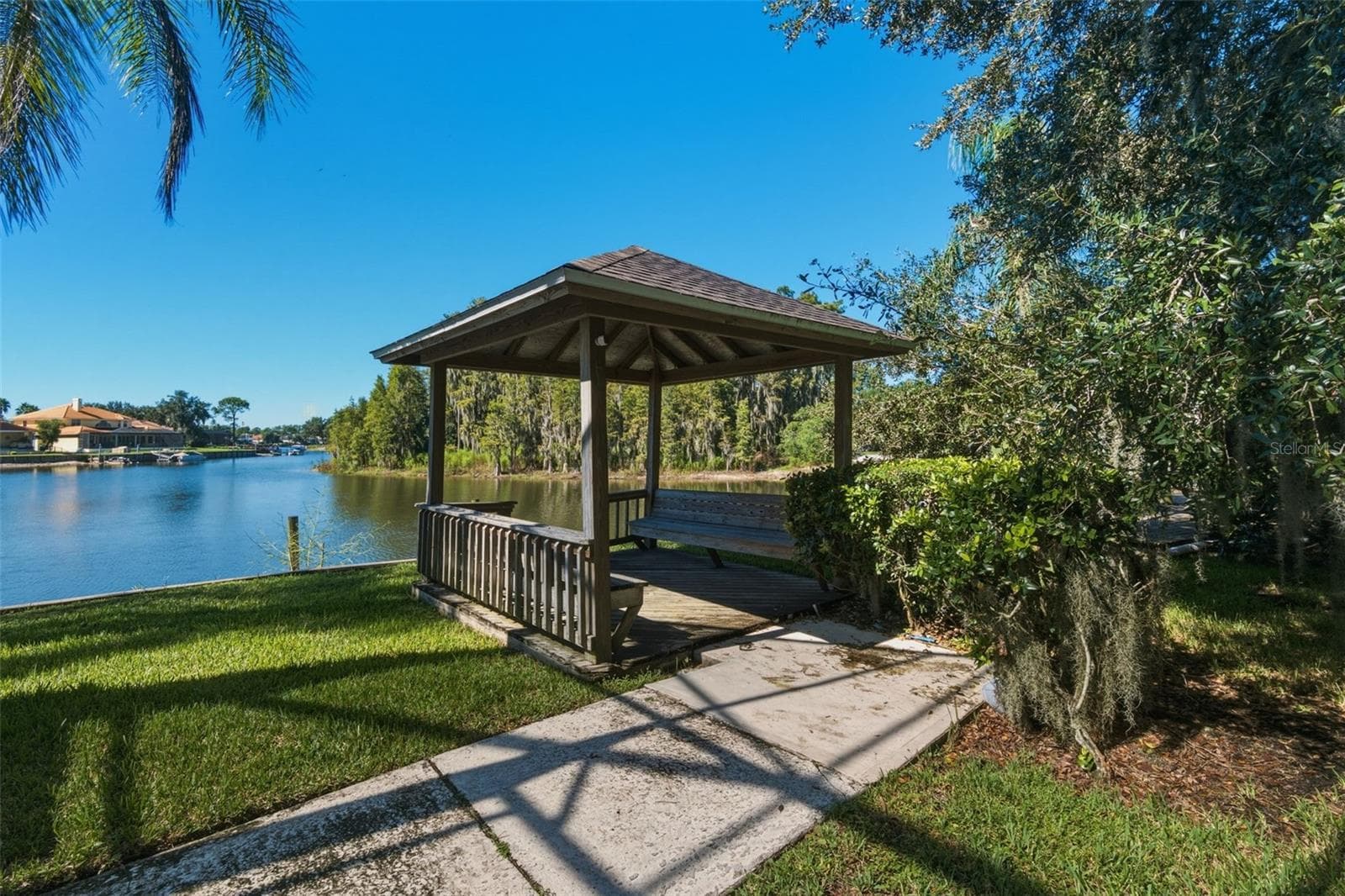 Single Family Residence at 17912 CACHET ISLE DR, TAMPA, photo 39 of 52