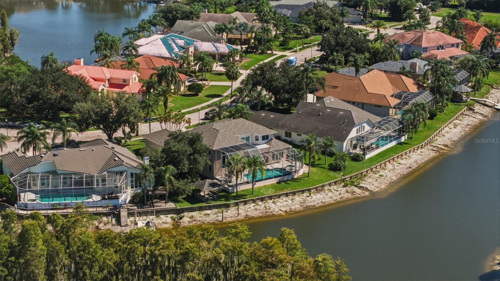 Single Family Residence at 17912 CACHET ISLE DR, TAMPA, photo 45 of 52