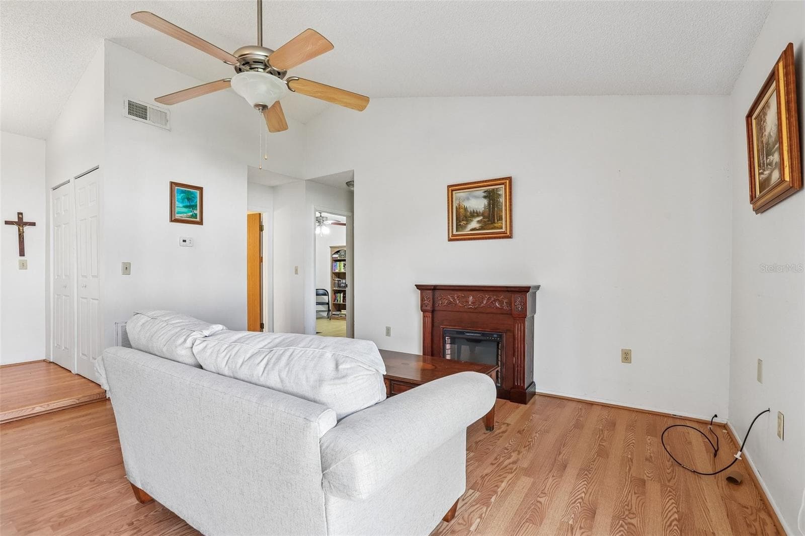 Single Family Residence at 3280 AMBASSADOR AVE, SPRING HILL, photo 6 of 31