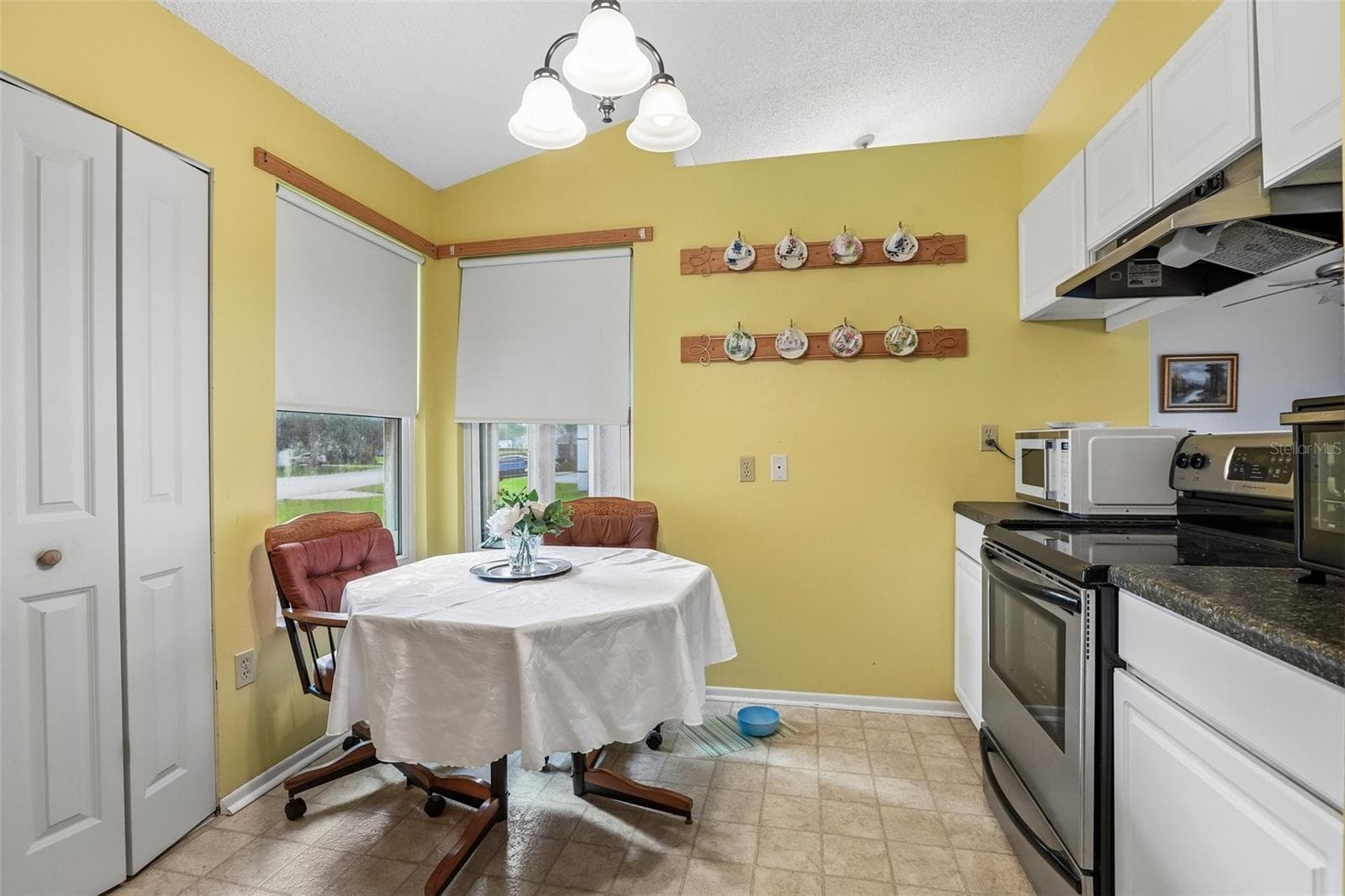 Single Family Residence at 3280 AMBASSADOR AVE, SPRING HILL, photo 12 of 31