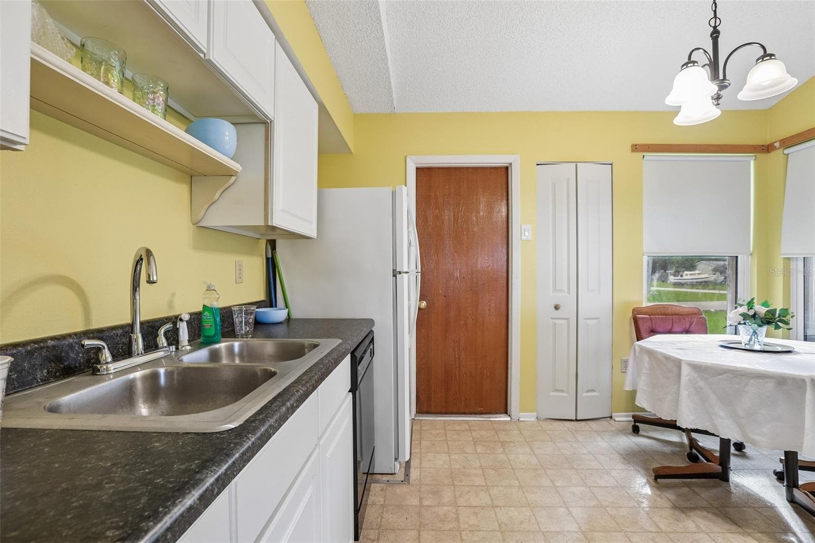 Single Family Residence at 3280 AMBASSADOR AVE, SPRING HILL, photo 14 of 31