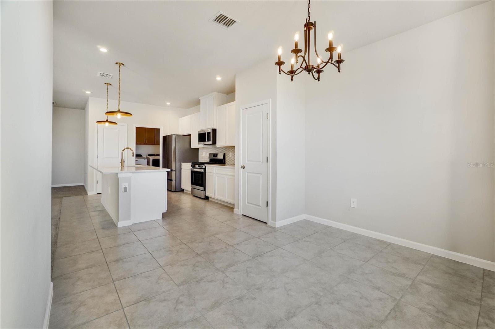Single Family Residence at 3772 BLUE MOUNTAIN WAY, APOPKA, photo 10 of 47