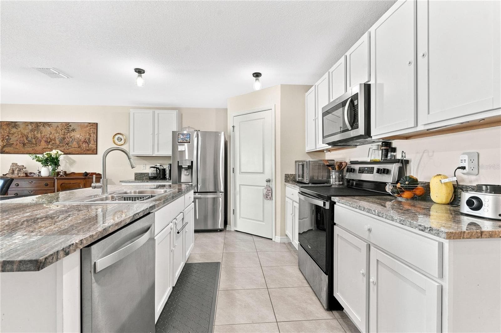 Single Family Residence at 15126 SW 50TH COURT RD, OCALA, photo 6 of 33