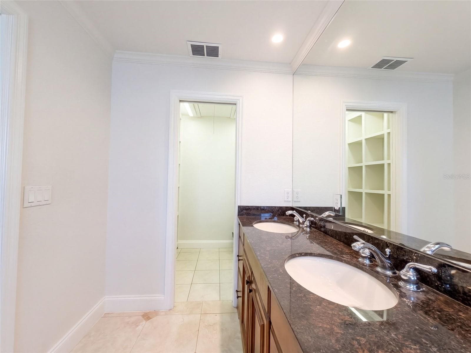 Single Family Residence at 3705 MALEC CIR, SARASOTA, photo 12 of 42