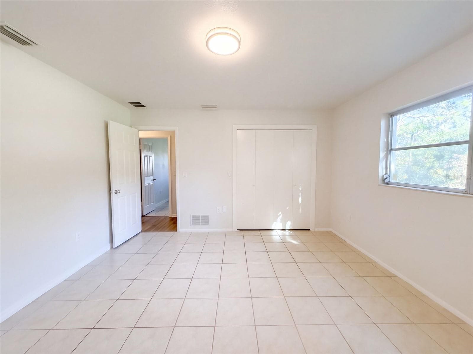 Single Family Residence at 3705 MALEC CIR, SARASOTA, photo 17 of 42