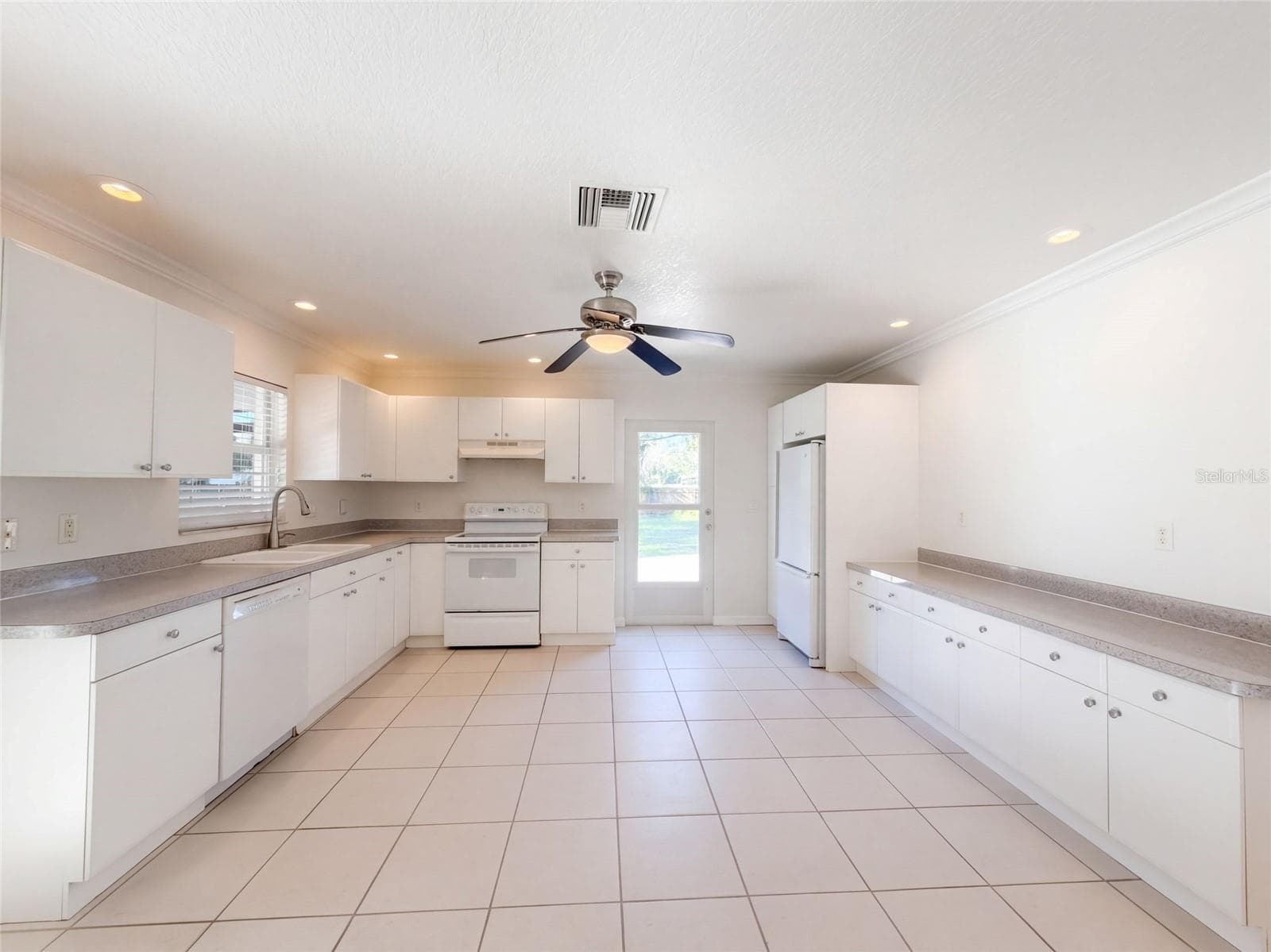 Single Family Residence at 3705 MALEC CIR, SARASOTA, photo 22 of 42