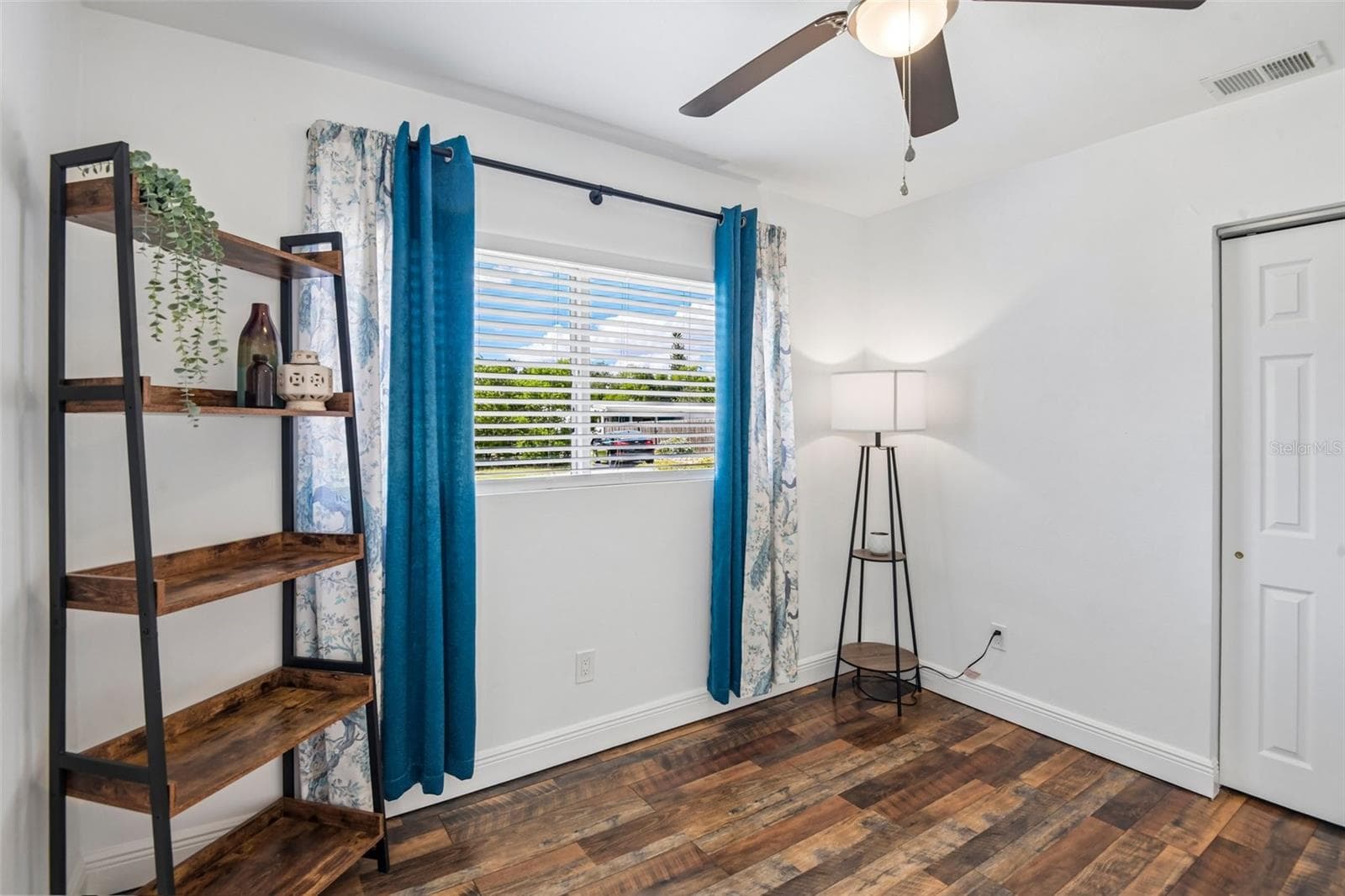 Single Family Residence at 201 REDWOOD AVE, TAMPA, photo 20 of 40