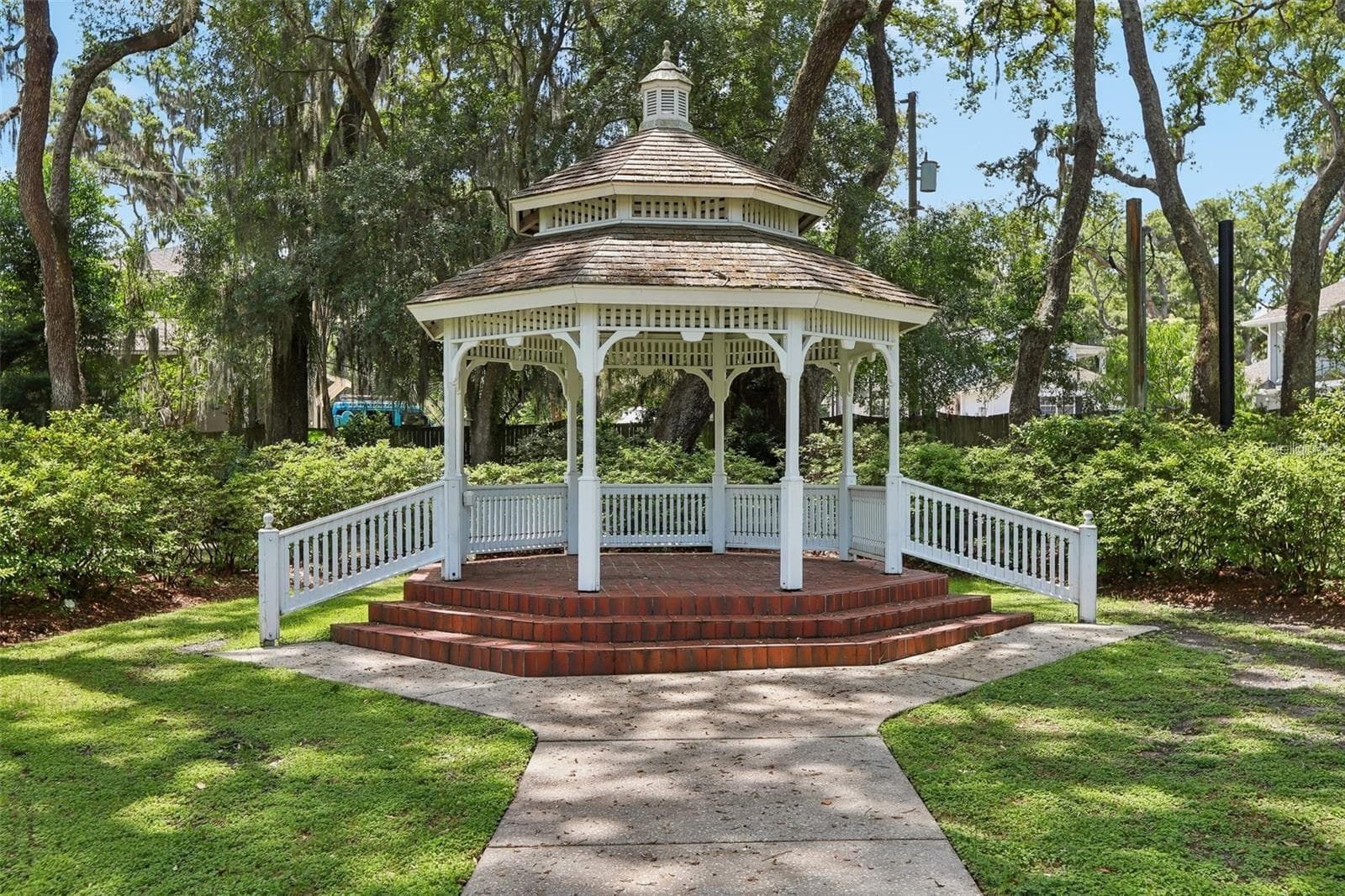 Single Family Residence at 201 REDWOOD AVE, TAMPA, photo 38 of 40