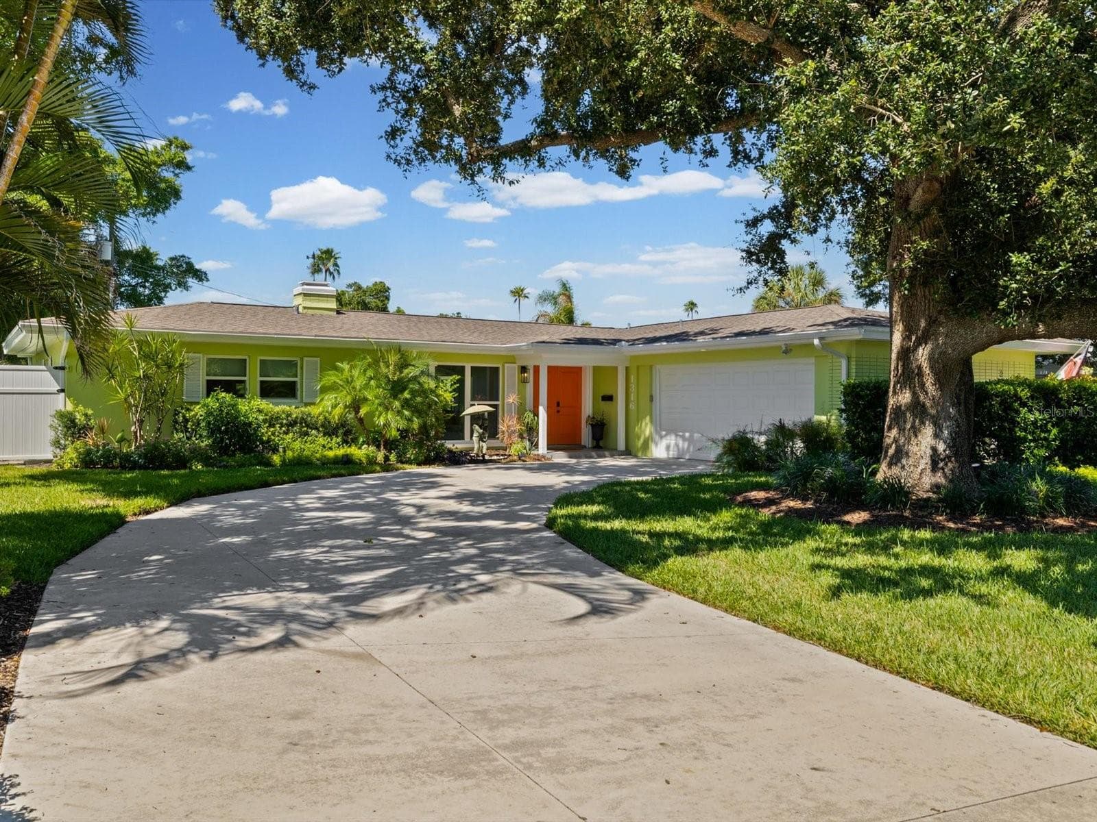 Single Family Residence at 1316 GOLF VIEW DR, BELLEAIR, photo 32 of 44