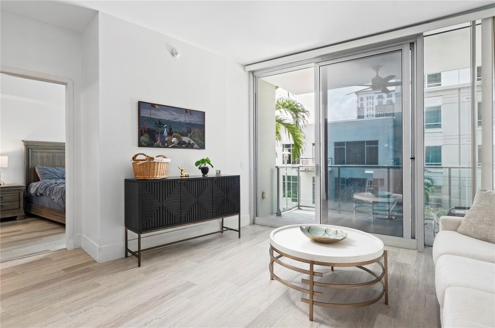Living Room - 912 CHANNELSIDE DR #2414, TAMPA