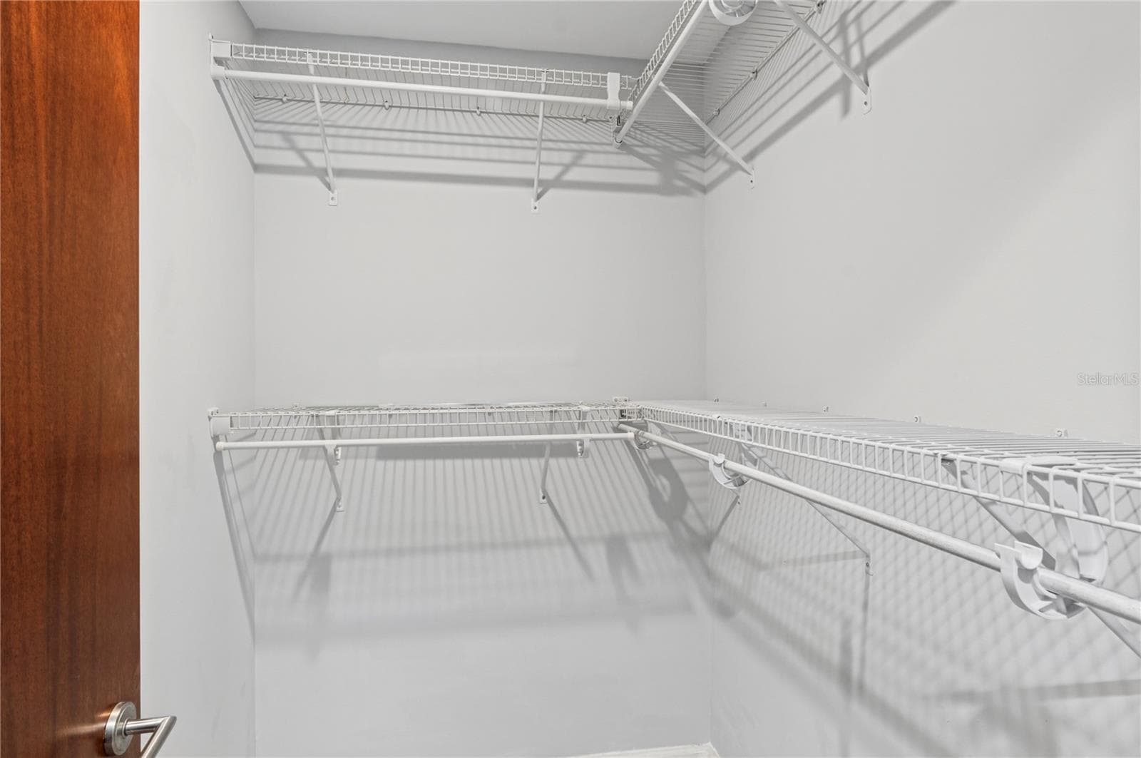 Walk In Closet - 912 CHANNELSIDE DR #2414, TAMPA
