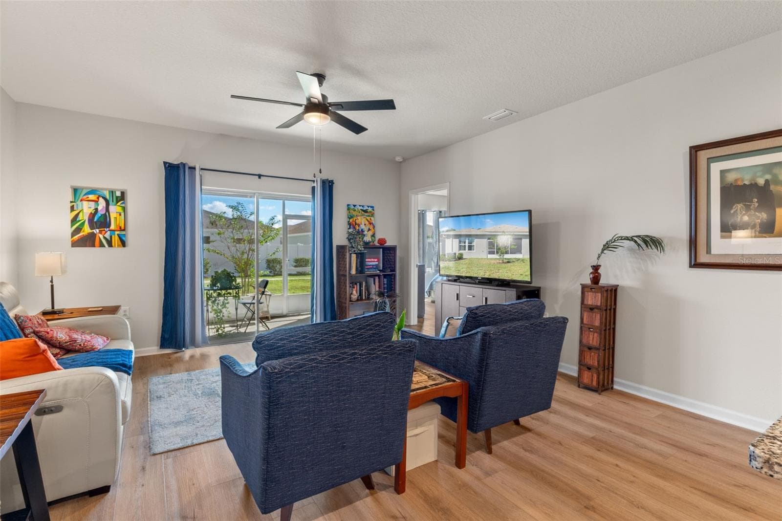 Single Family Residence at 147 VOLTAIRE DR, SPRING HILL, photo 5 of 34