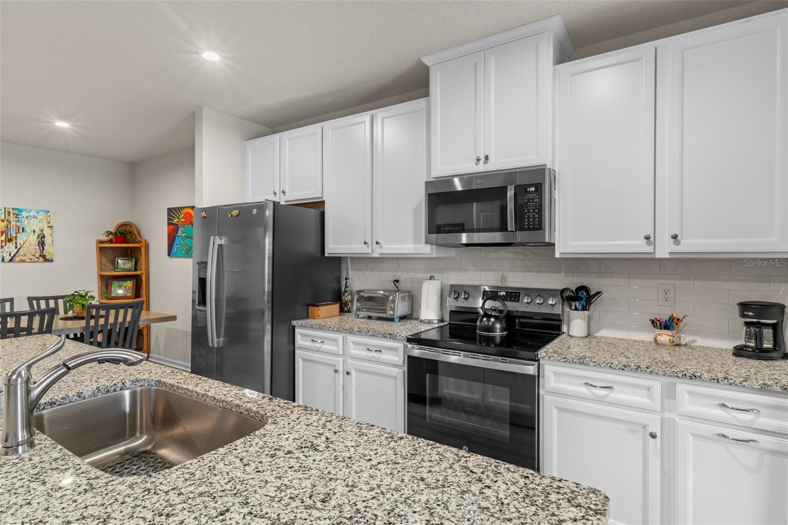 Single Family Residence at 147 VOLTAIRE DR, SPRING HILL, photo 9 of 34