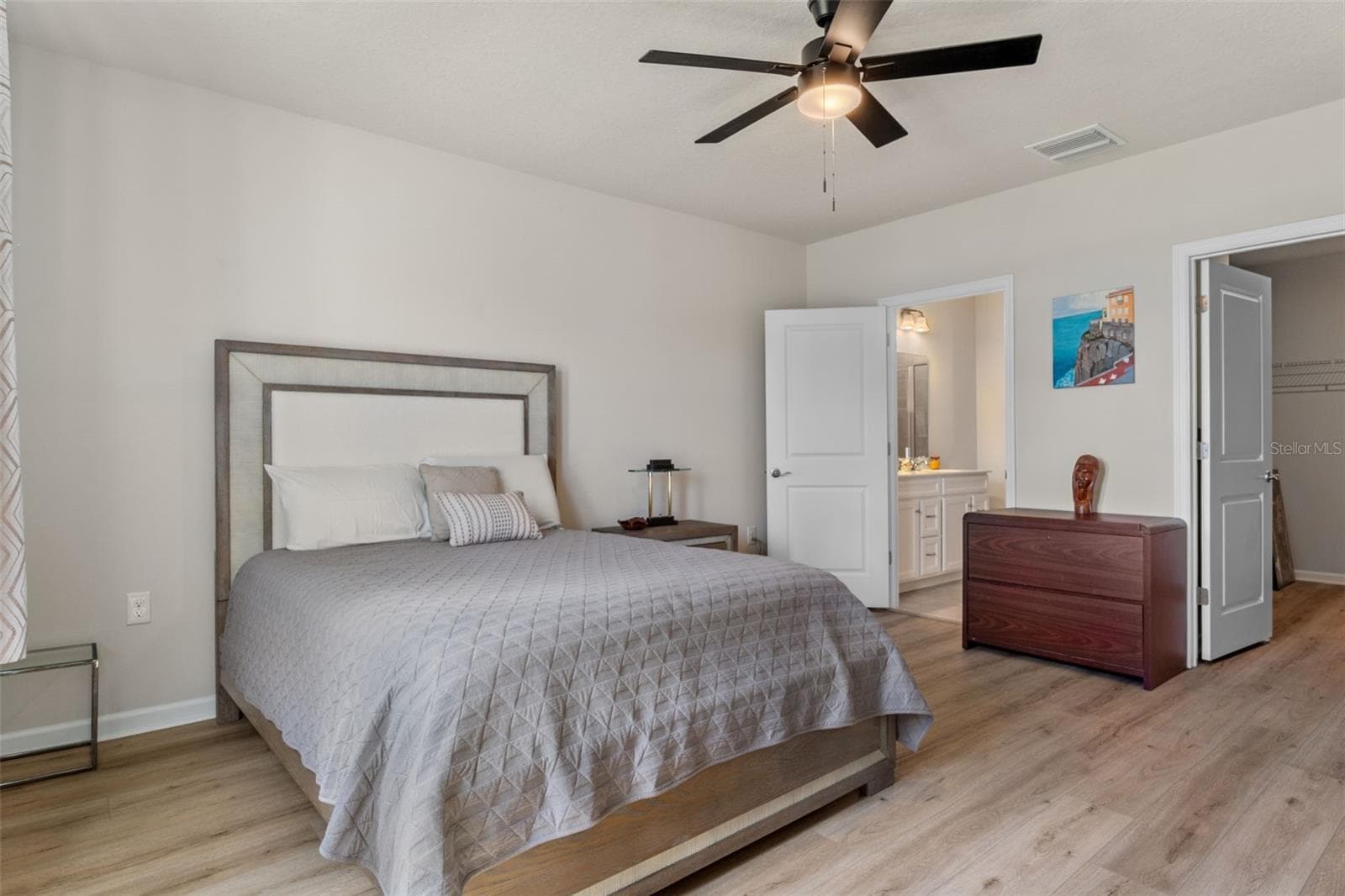 Single Family Residence at 147 VOLTAIRE DR, SPRING HILL, photo 15 of 34