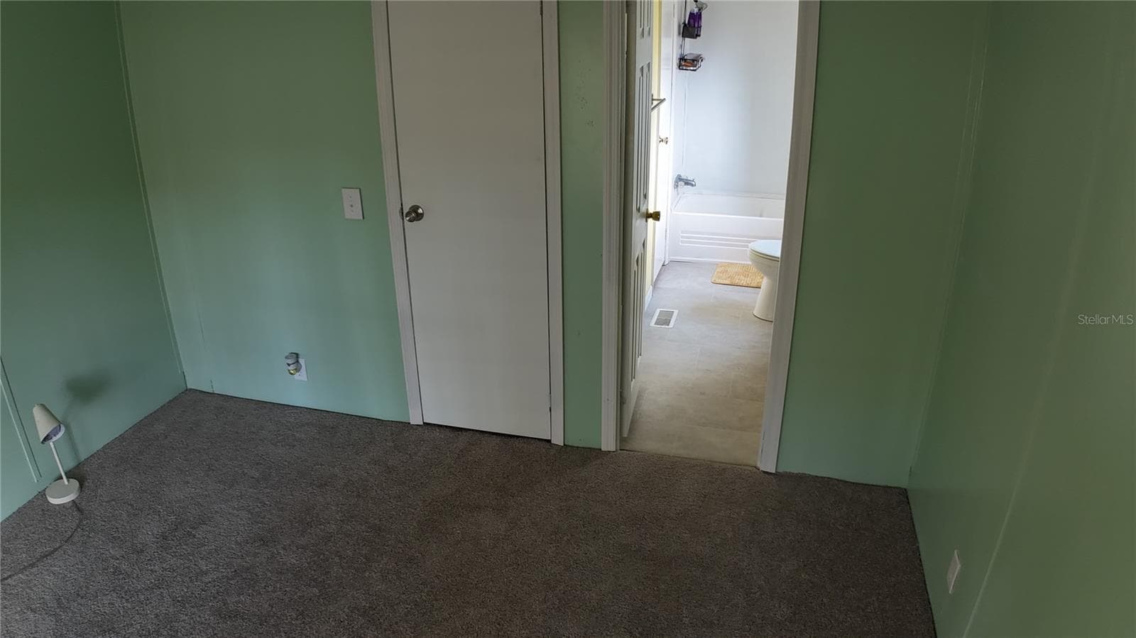 Manufactured Home at 10851 NE 110TH LN, ARCHER, photo 13 of 28