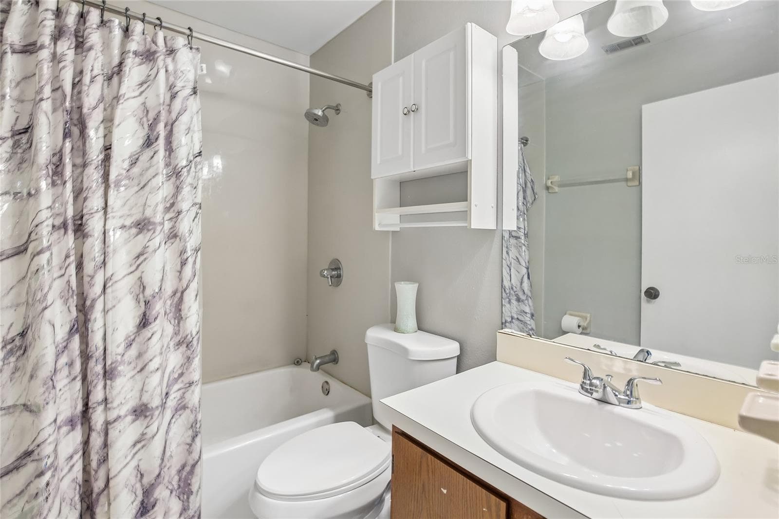 Townhouse at 5214 CORVETTE DR, TAMPA, photo 23 of 34