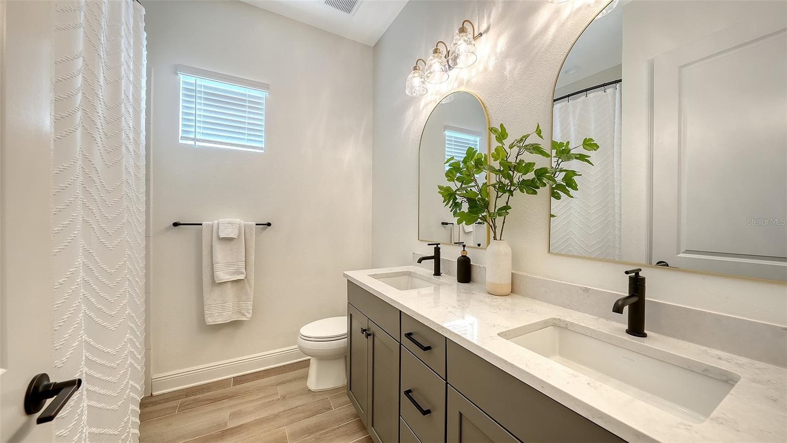 Single Family Residence at 10317 CANAVERAL CIR, SARASOTA, photo 34 of 100