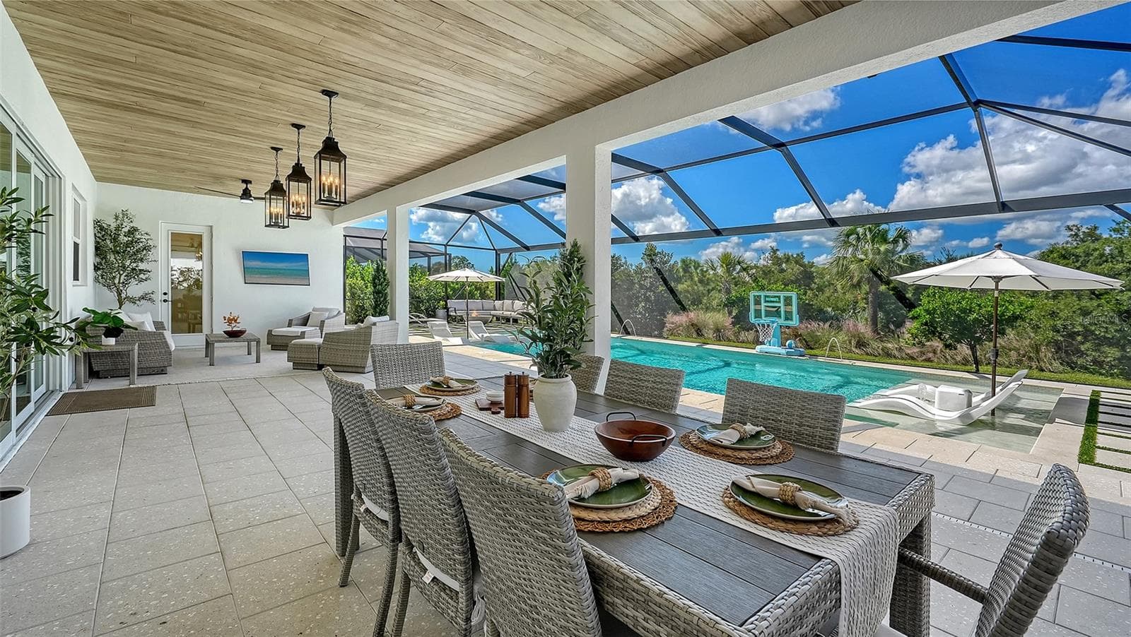 Single Family Residence at 10317 CANAVERAL CIR, SARASOTA, photo 43 of 100
