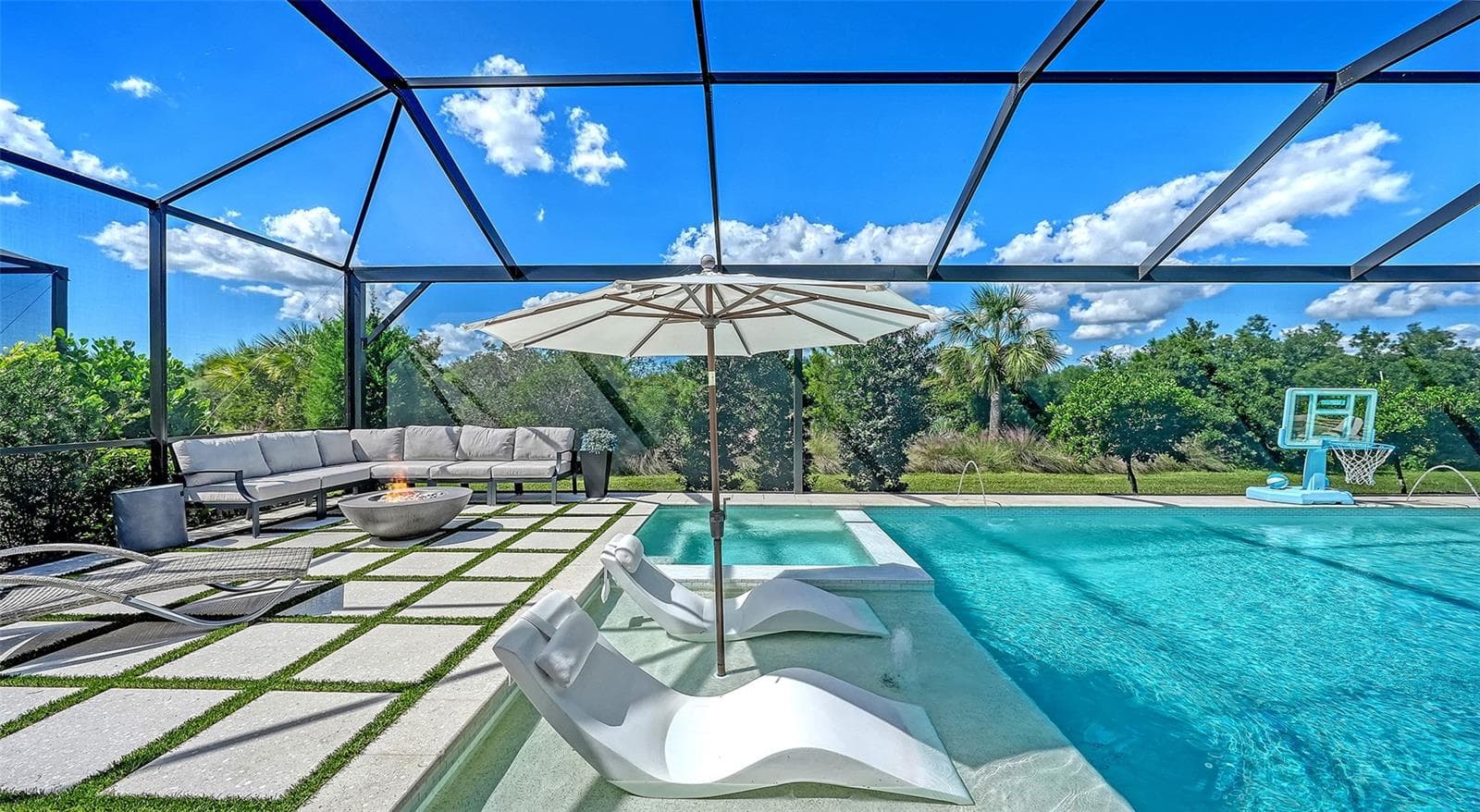 Single Family Residence at 10317 CANAVERAL CIR, SARASOTA, photo 50 of 100