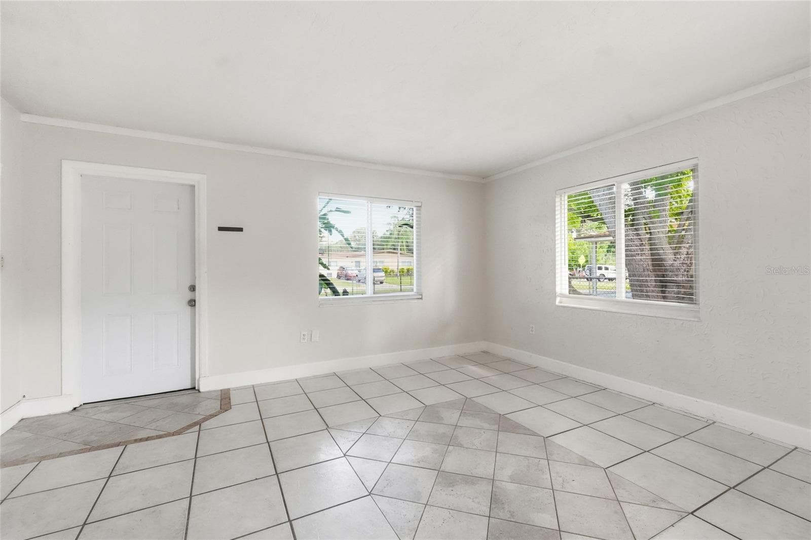 Living Room 2418 - 2418 51ST AVENUE DR W, BRADENTON