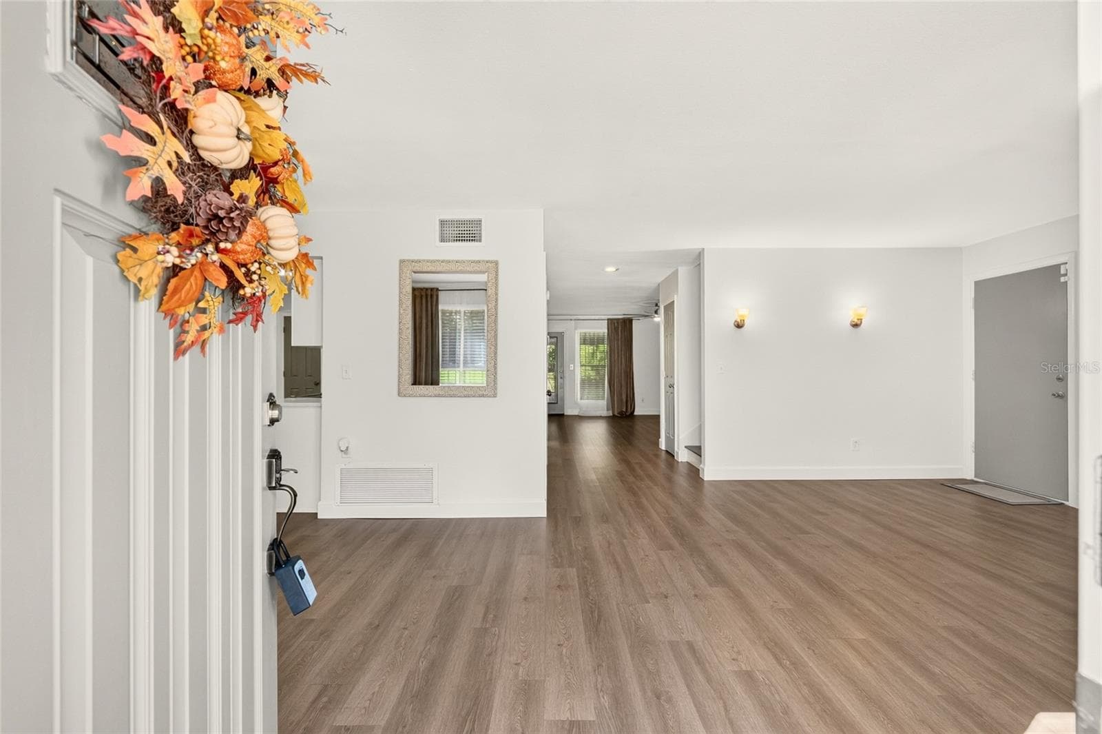 Front Door Entrance - 1333 SE 3RD ST, OCALA