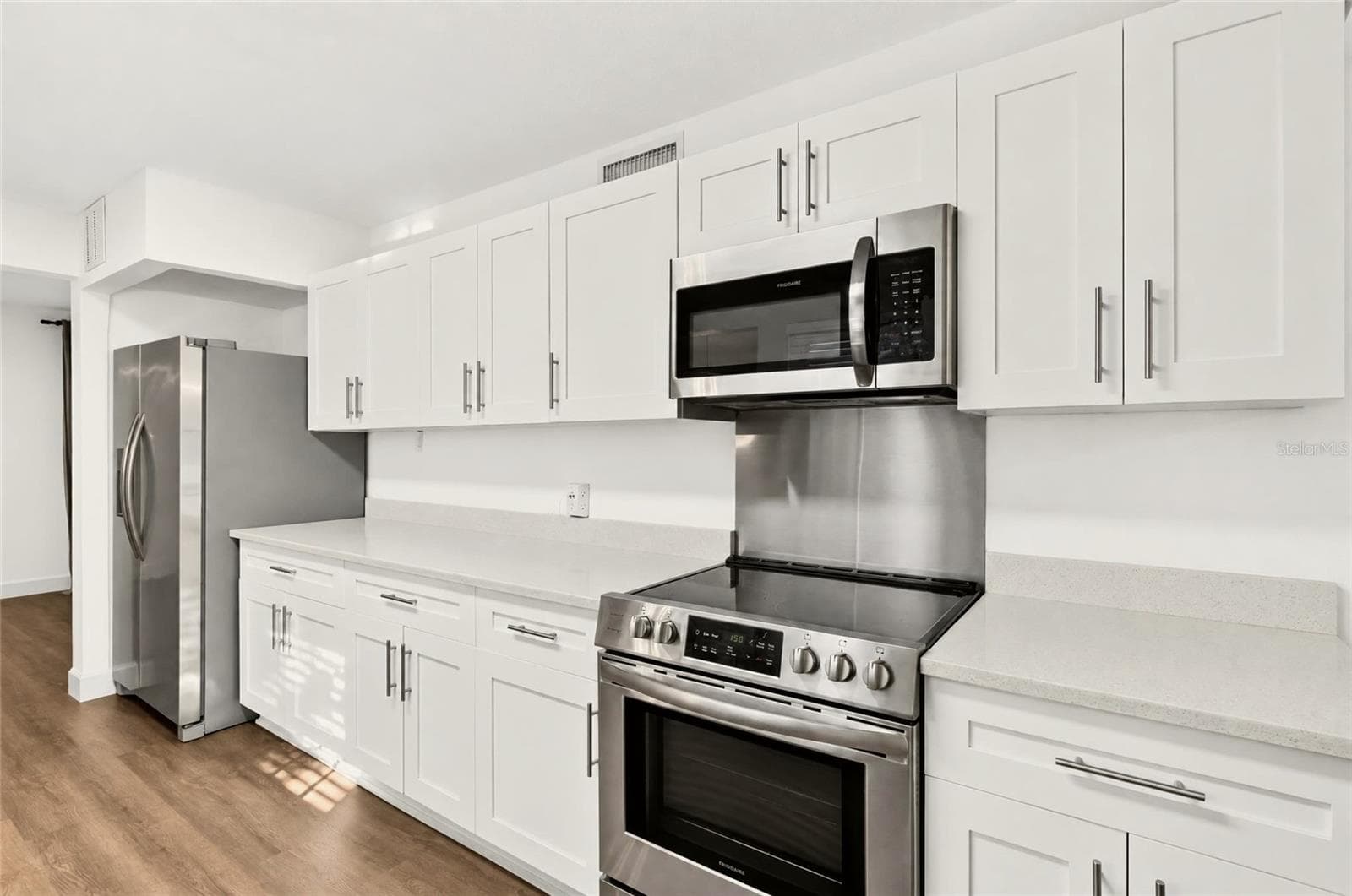 Kitchen with Stainless Steel Applicances - 1333 SE 3RD ST, OCALA