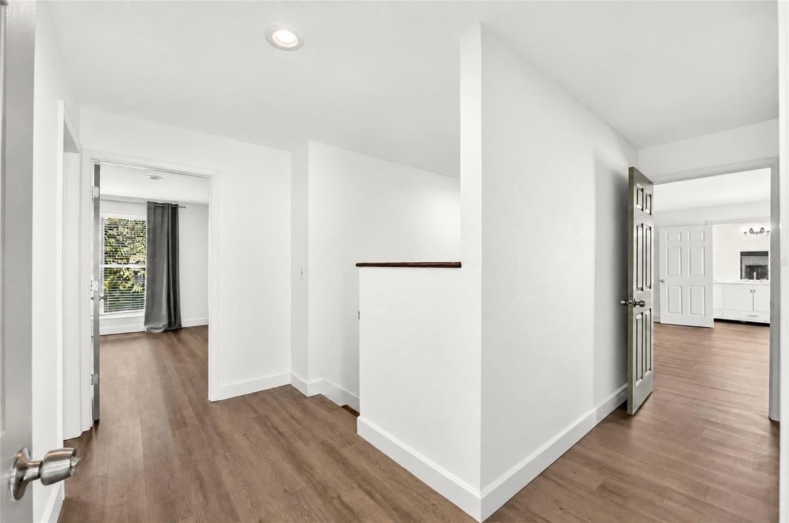 Upstairs Hallway - 1333 SE 3RD ST, OCALA