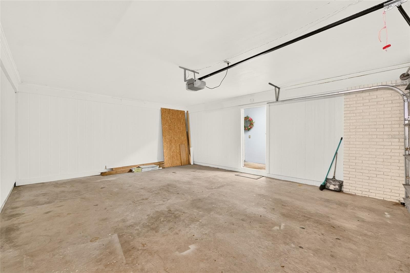 Garage/Laundry Room - 1333 SE 3RD ST, OCALA