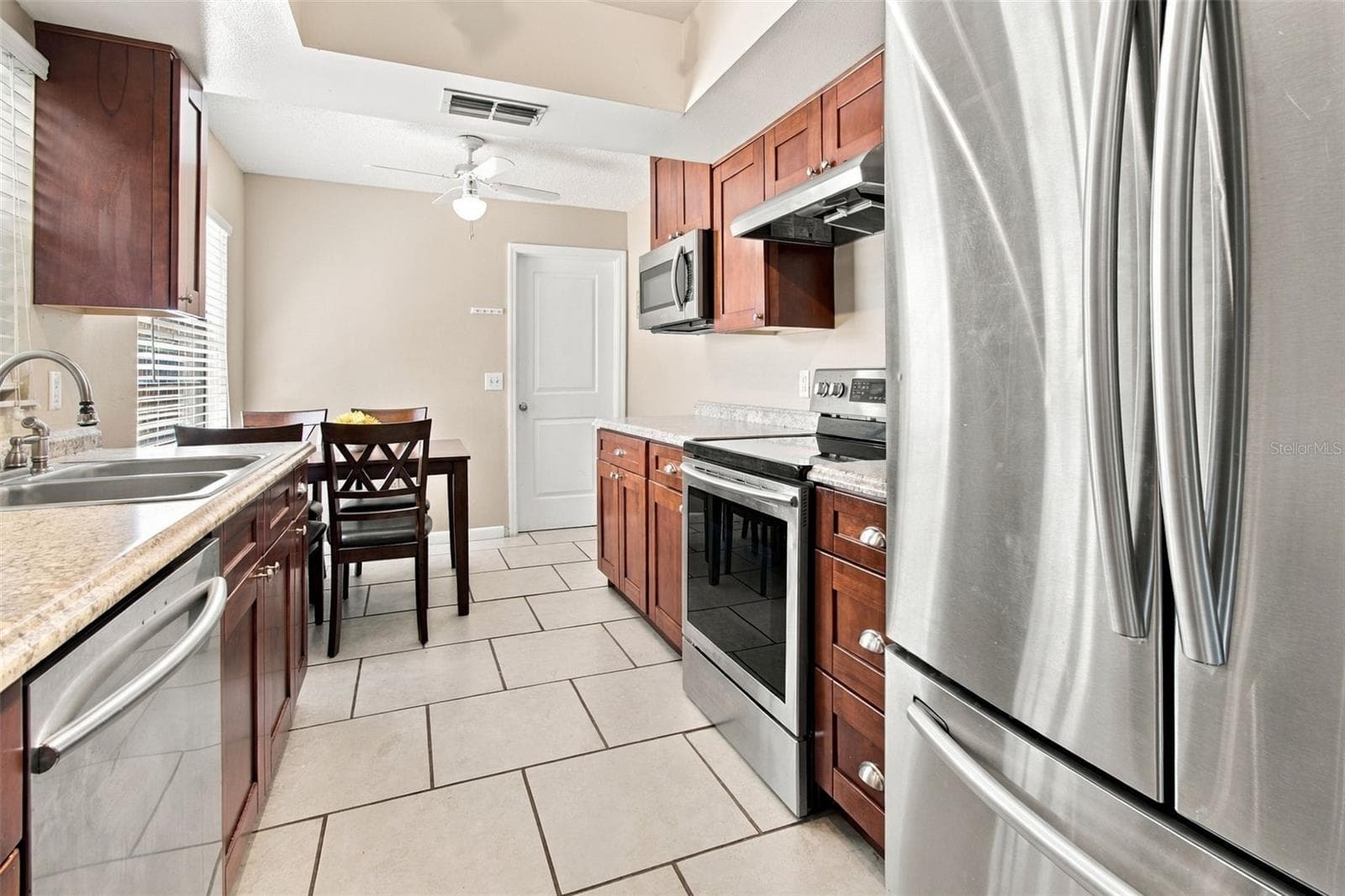 Eat-In Kitchen - 38611 FERM CIR, ZEPHYRHILLS