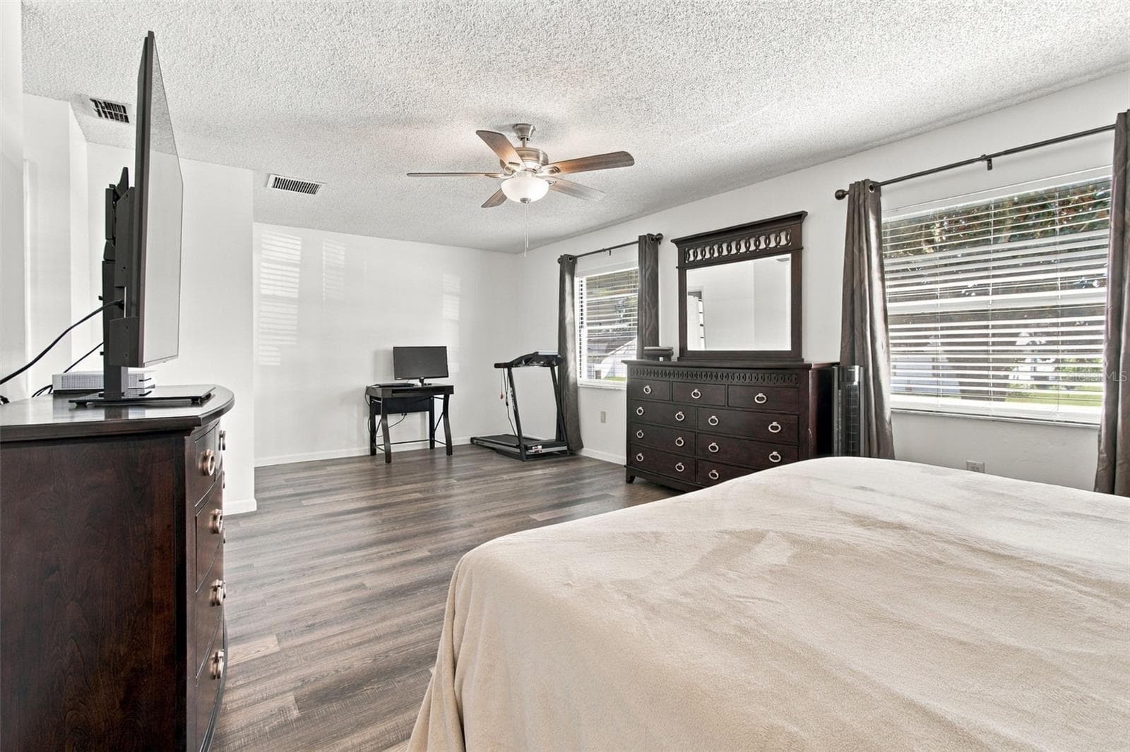 Master Bedroom - 38611 FERM CIR, ZEPHYRHILLS