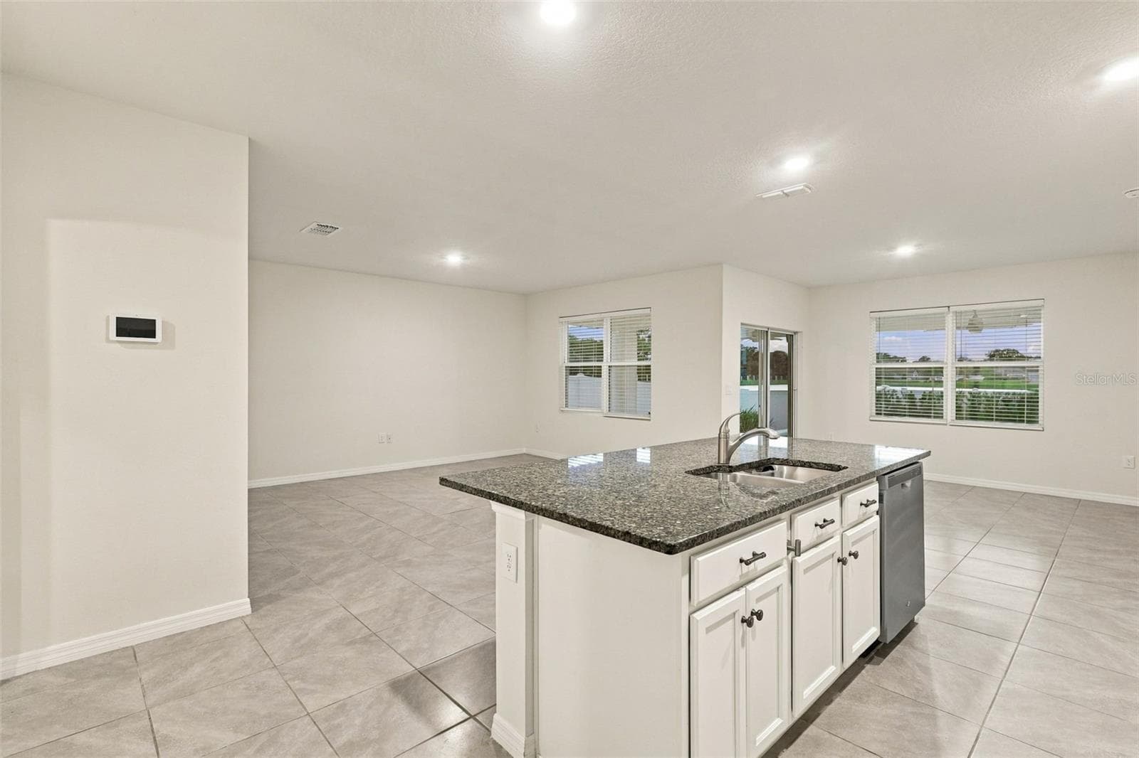 Kitchen Island - 4010 SAPSUCKER LOOP, SANFORD