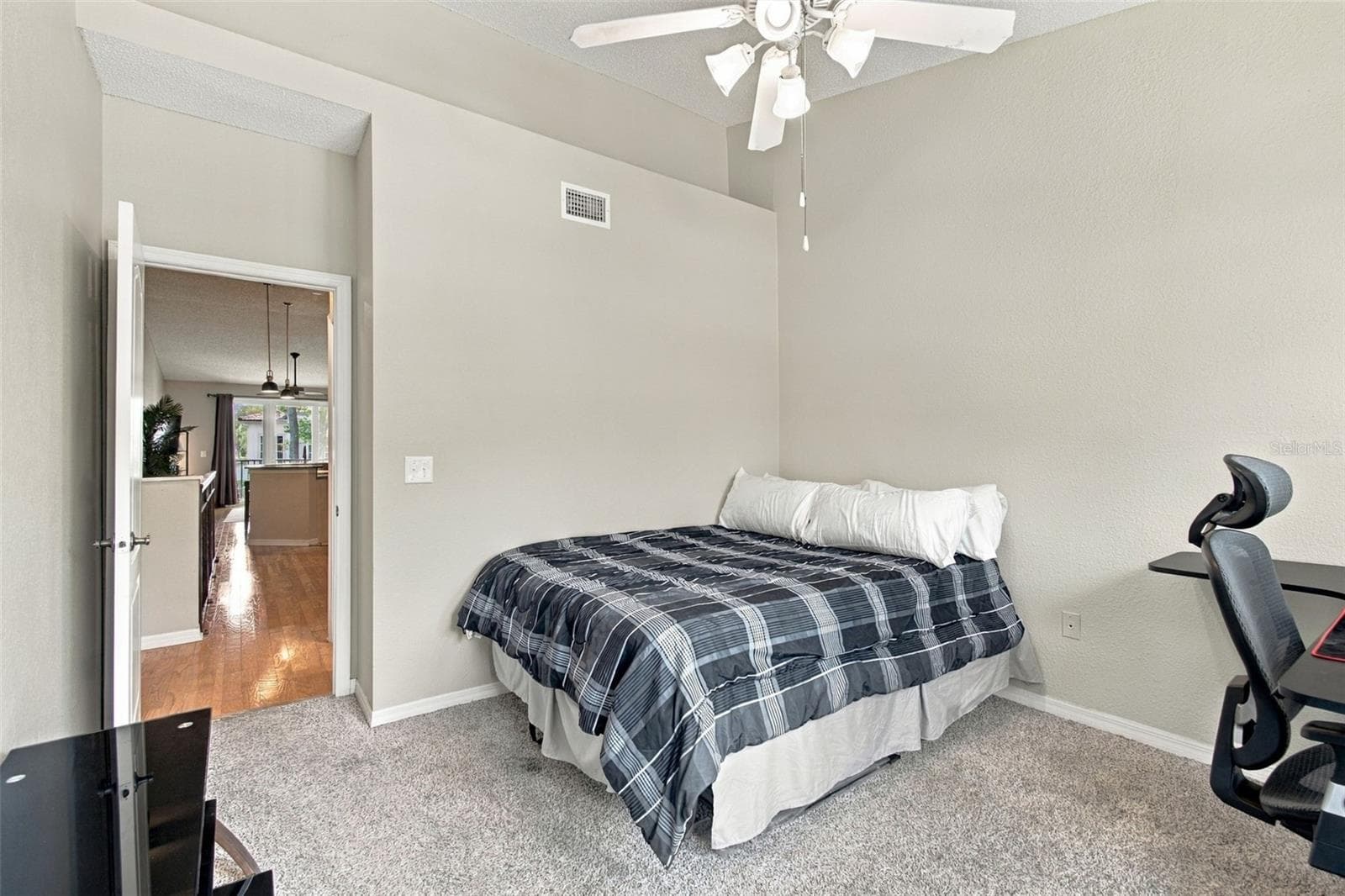 Condominium at 816 NORMANDY TRACE RD, TAMPA, photo 35 of 58