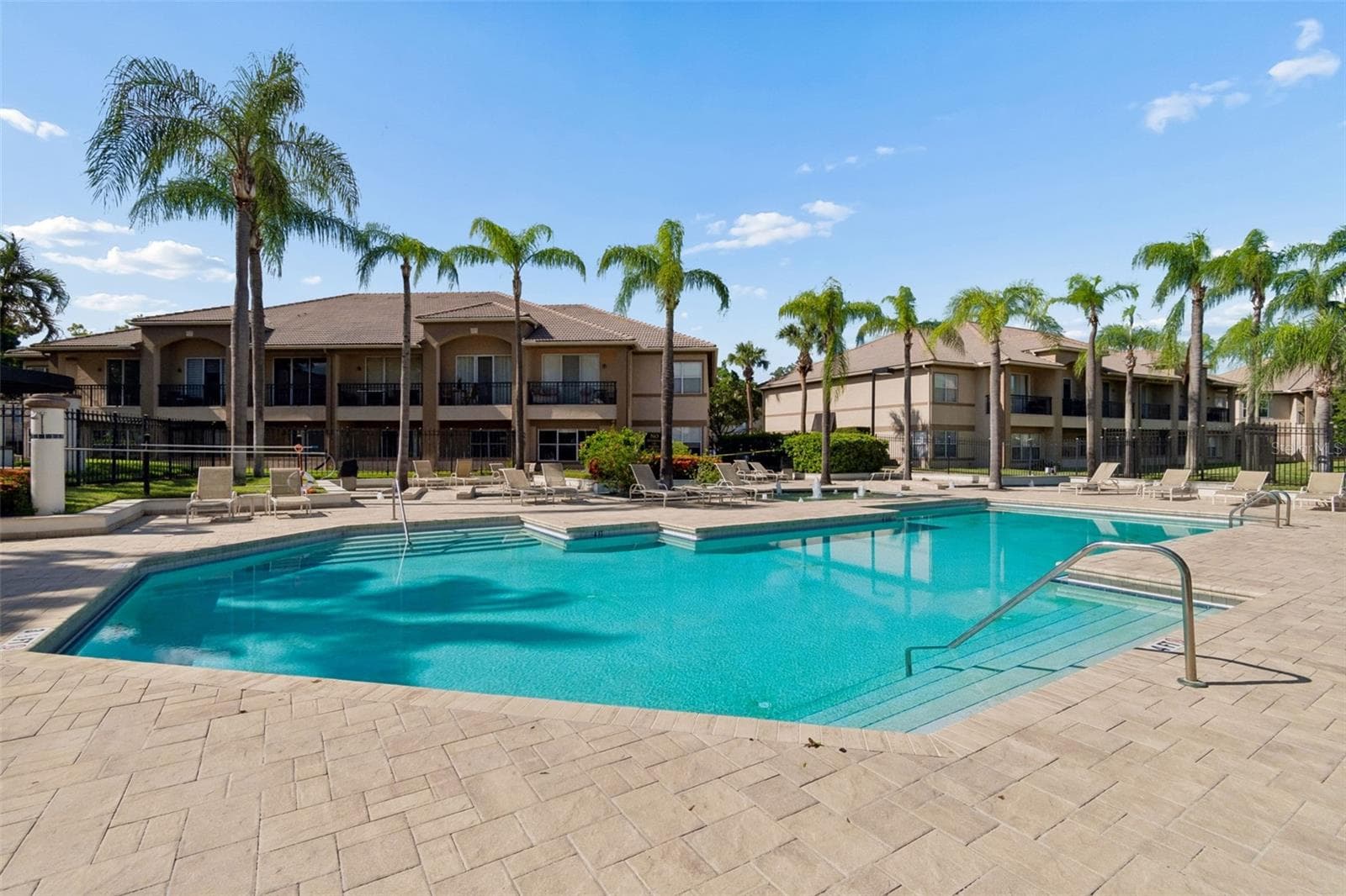 Condominium at 816 NORMANDY TRACE RD, TAMPA, photo 46 of 58