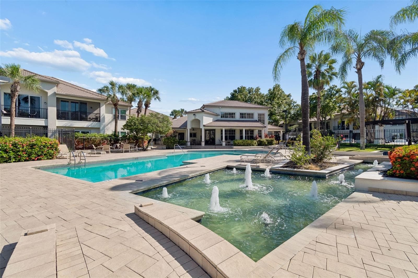 Condominium at 816 NORMANDY TRACE RD, TAMPA, photo 48 of 58