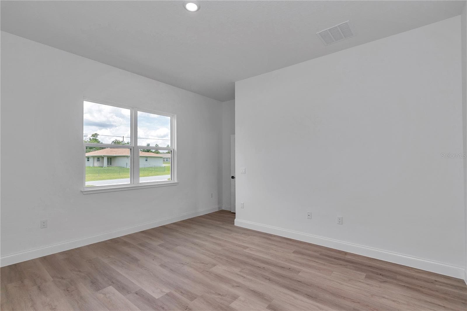 Single Family Residence at 14605 SW 61ST CT, OCALA, photo 15 of 32