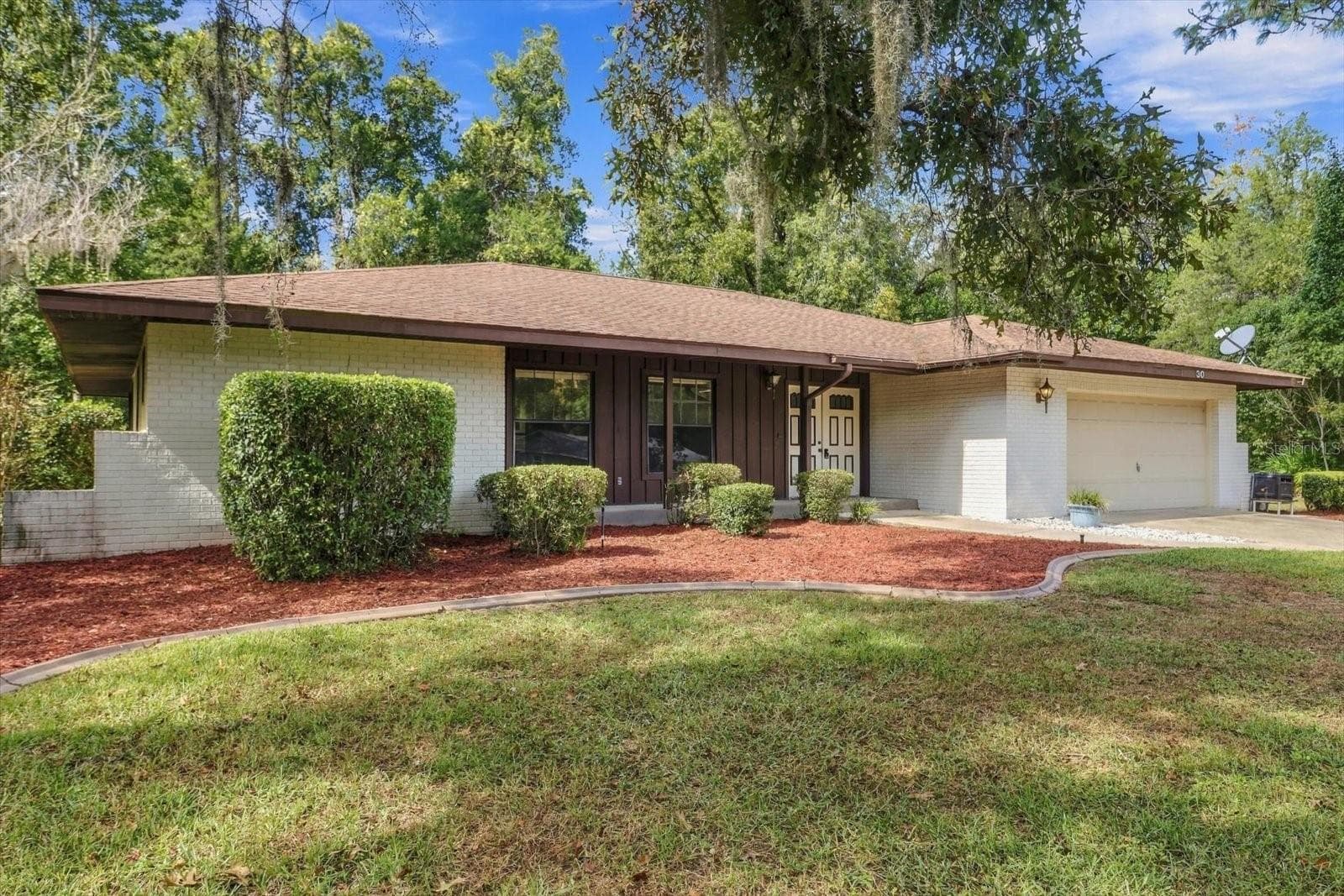 30 SYCAMORE CIR