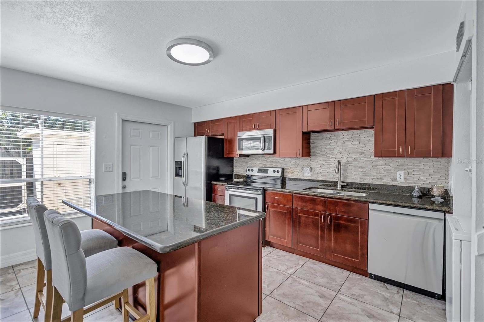 Townhouse at 4515 LA CAPRI CT, TAMPA, photo 5 of 36