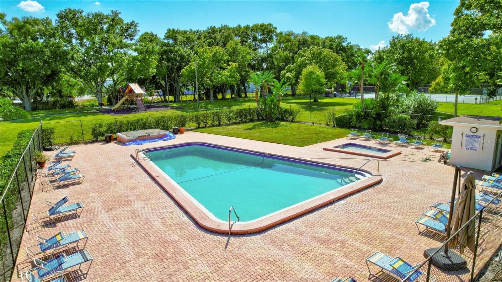 Townhouse at 4515 LA CAPRI CT, TAMPA, photo 25 of 36