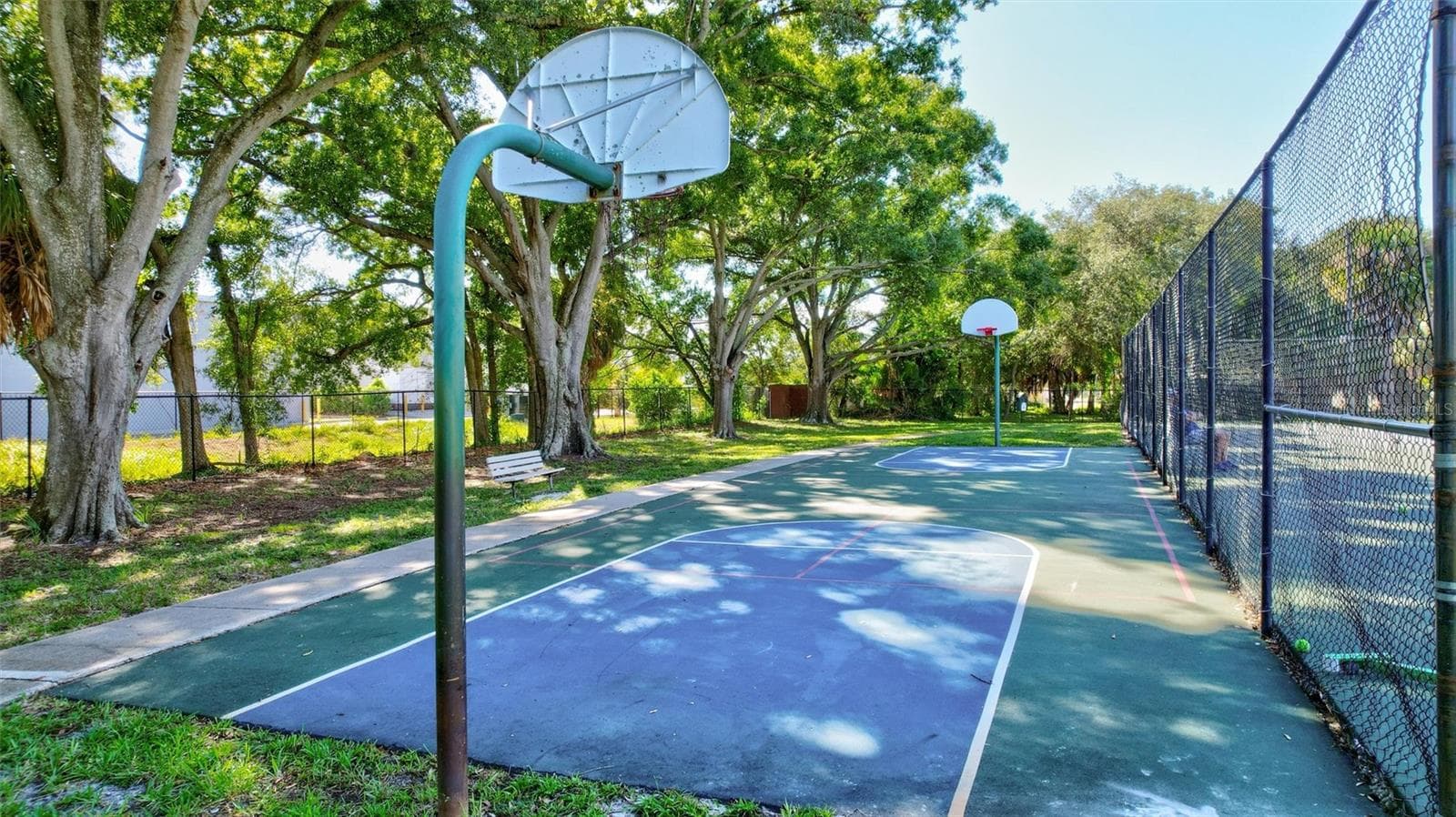 Townhouse at 4515 LA CAPRI CT, TAMPA, photo 33 of 36