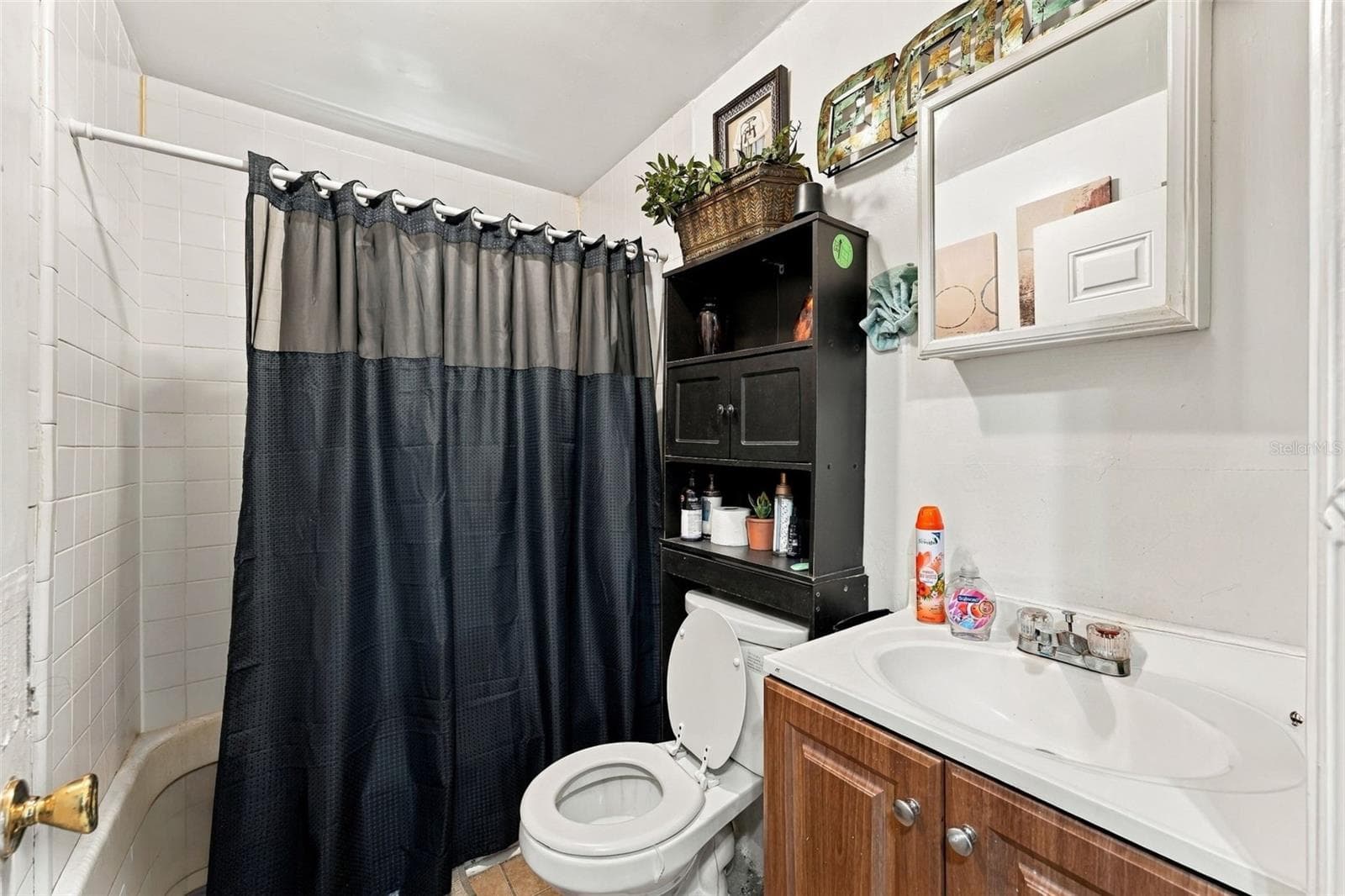 Triplex at 1119 W 12TH ST, SANFORD, photo 14 of 22
