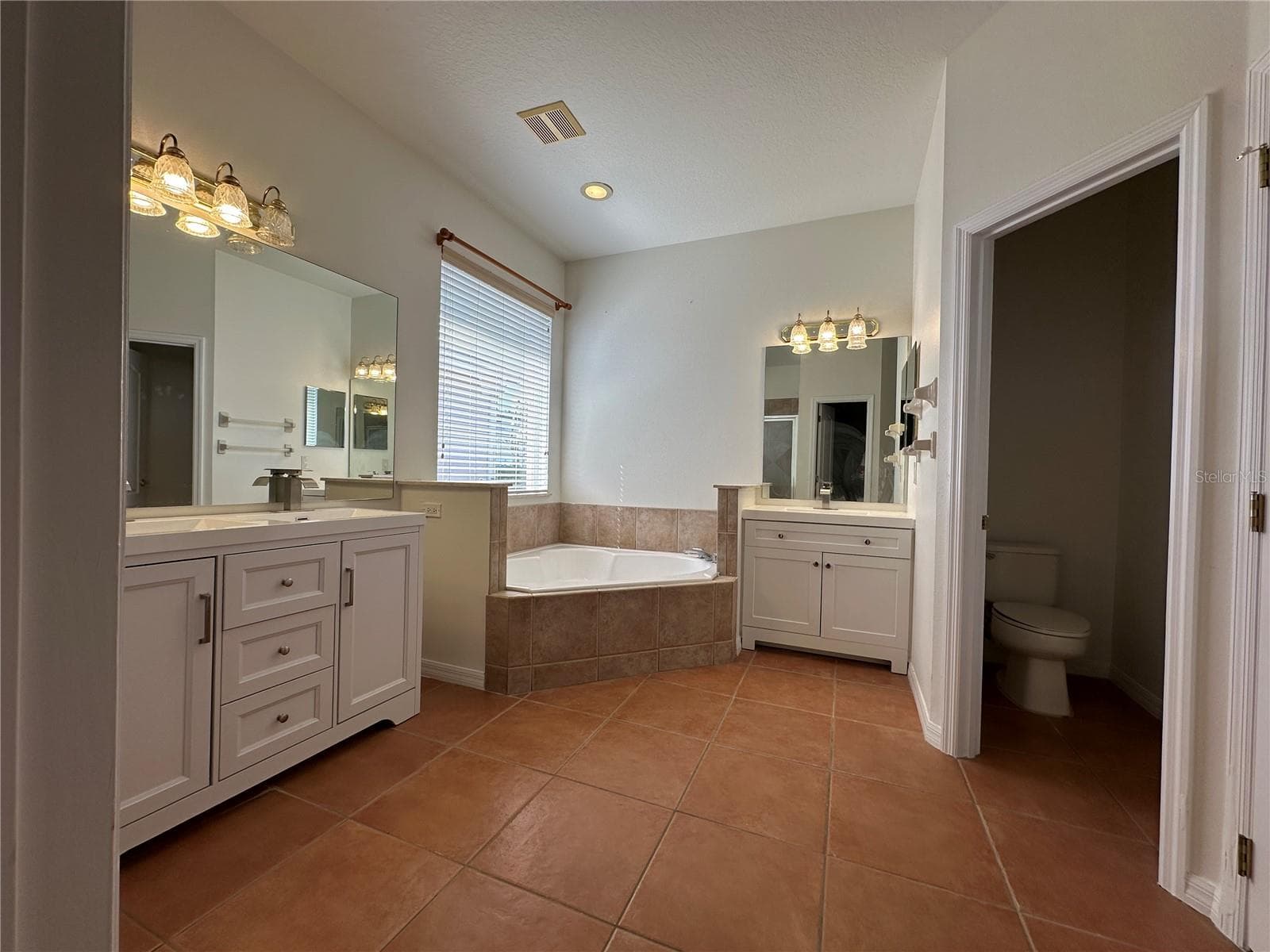 Single Family Residence at 13618 OLD DOCK RD, ORLANDO, photo 38 of 49