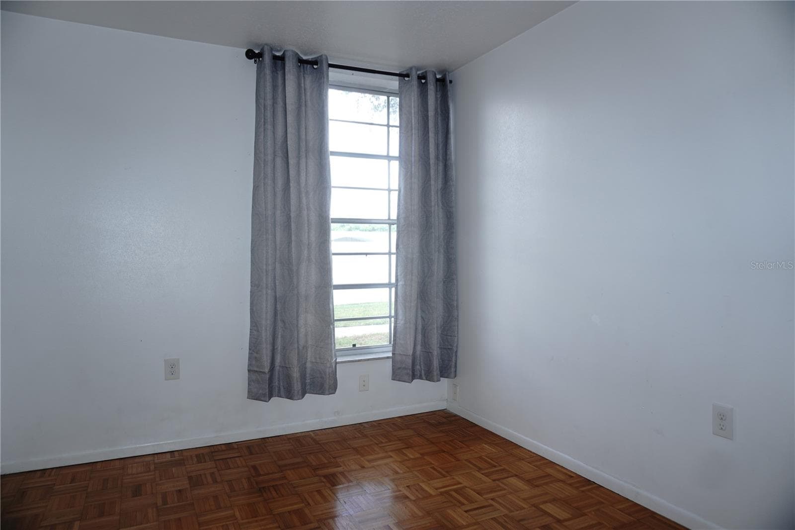 Guest Bedroom - 4365 TAHITIAN GARDENS CIR #E, HOLIDAY