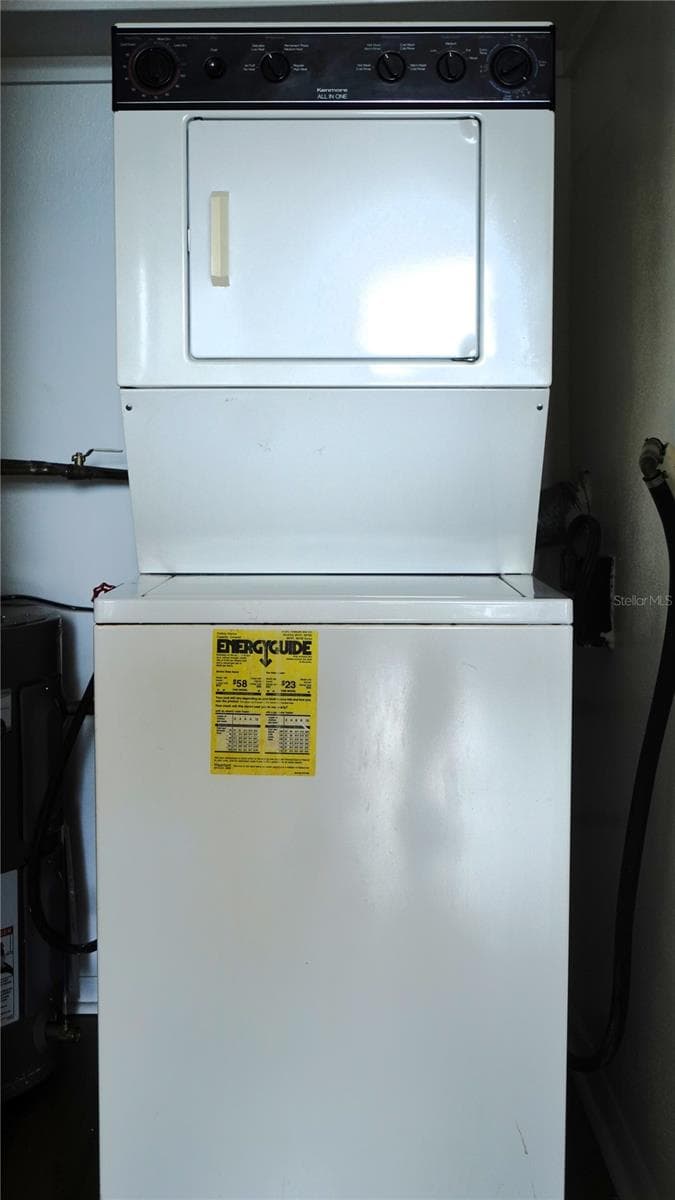 Washer-Dryer - 4365 TAHITIAN GARDENS CIR #E, HOLIDAY