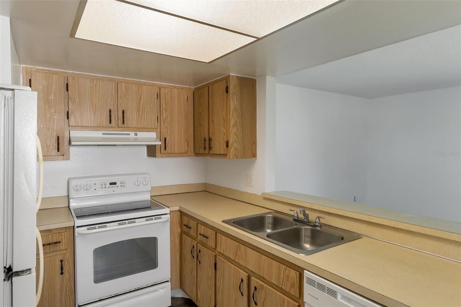 Condominium at 1058 MOLLIE LN, MELBOURNE, photo 9 of 23