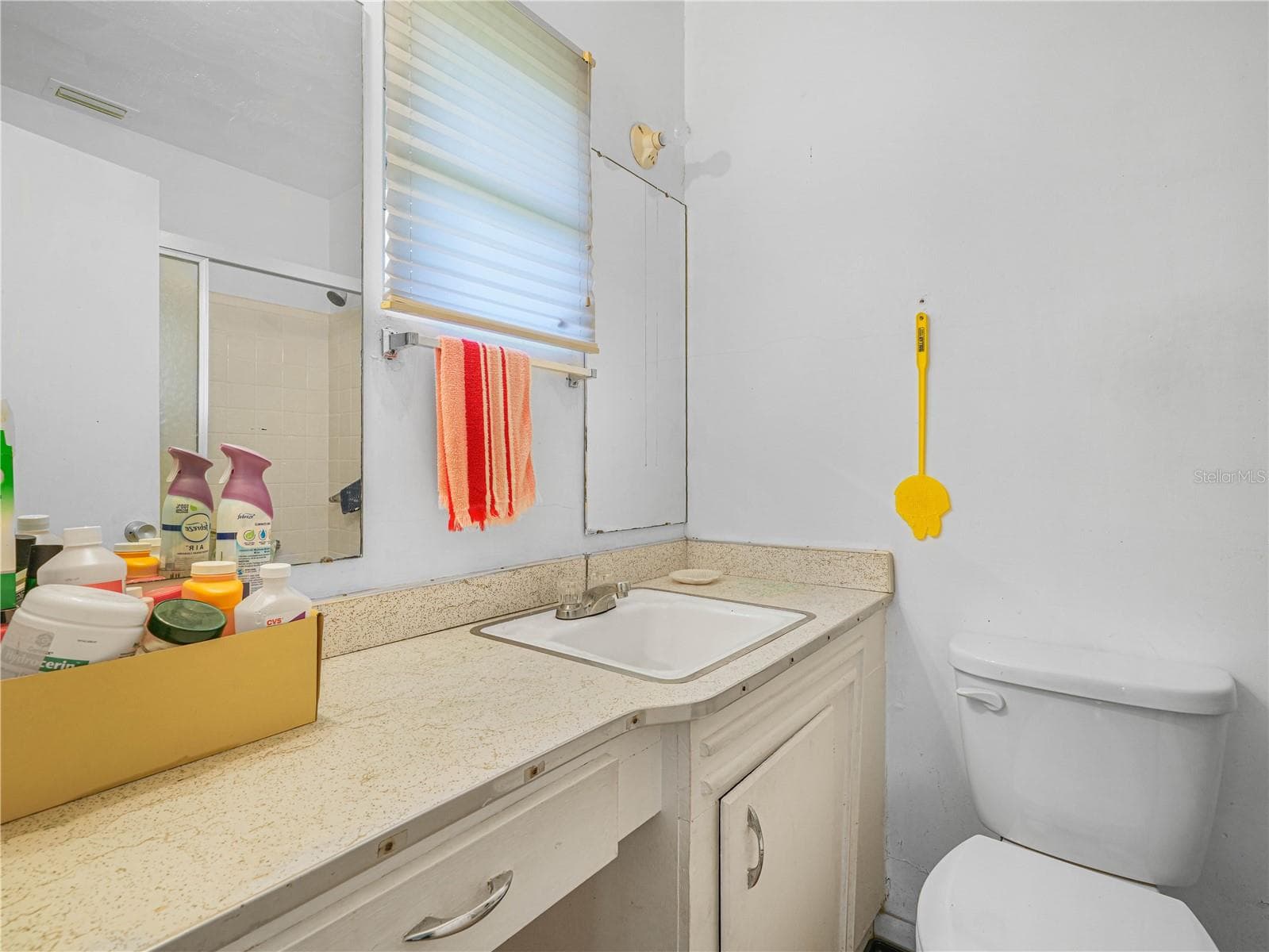 Bathroom in Corner Bedroom - 20 PINE ST, BABSON PARK
