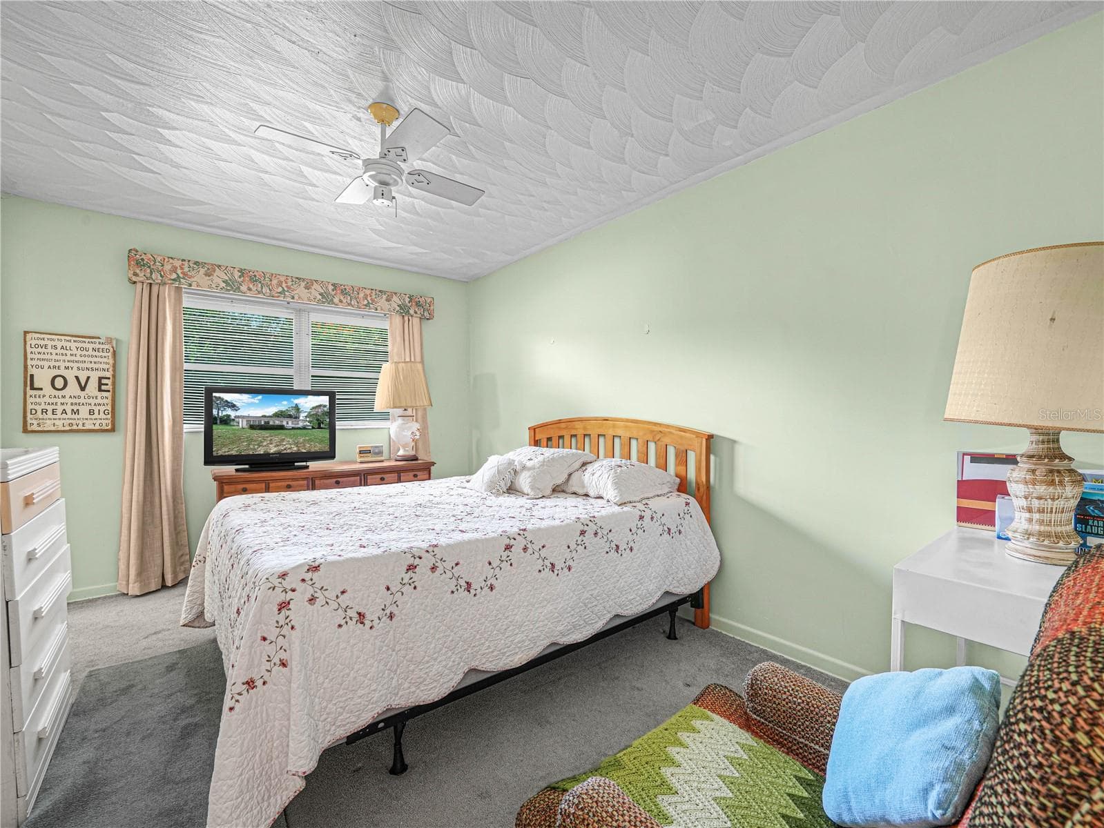 Middle Bedroom - 20 PINE ST, BABSON PARK