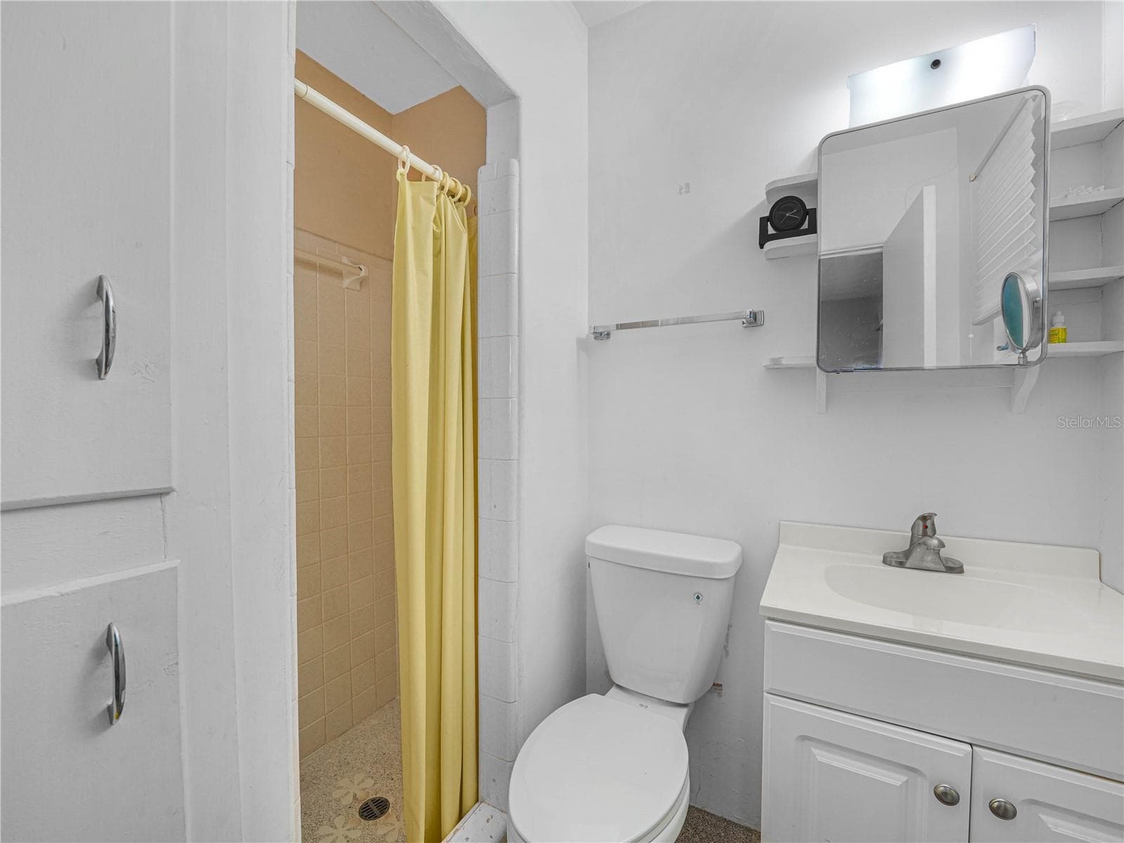 Bathroom in Middle Bedroom, shower only - 20 PINE ST, BABSON PARK