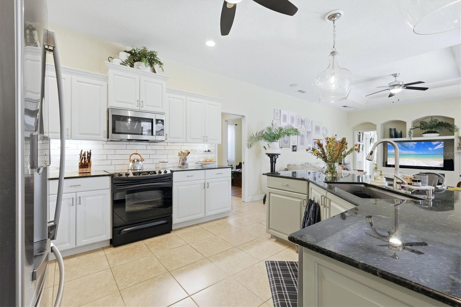 Single Family Residence at 1753 KINGSDOWN DR, SARASOTA, photo 13 of 42