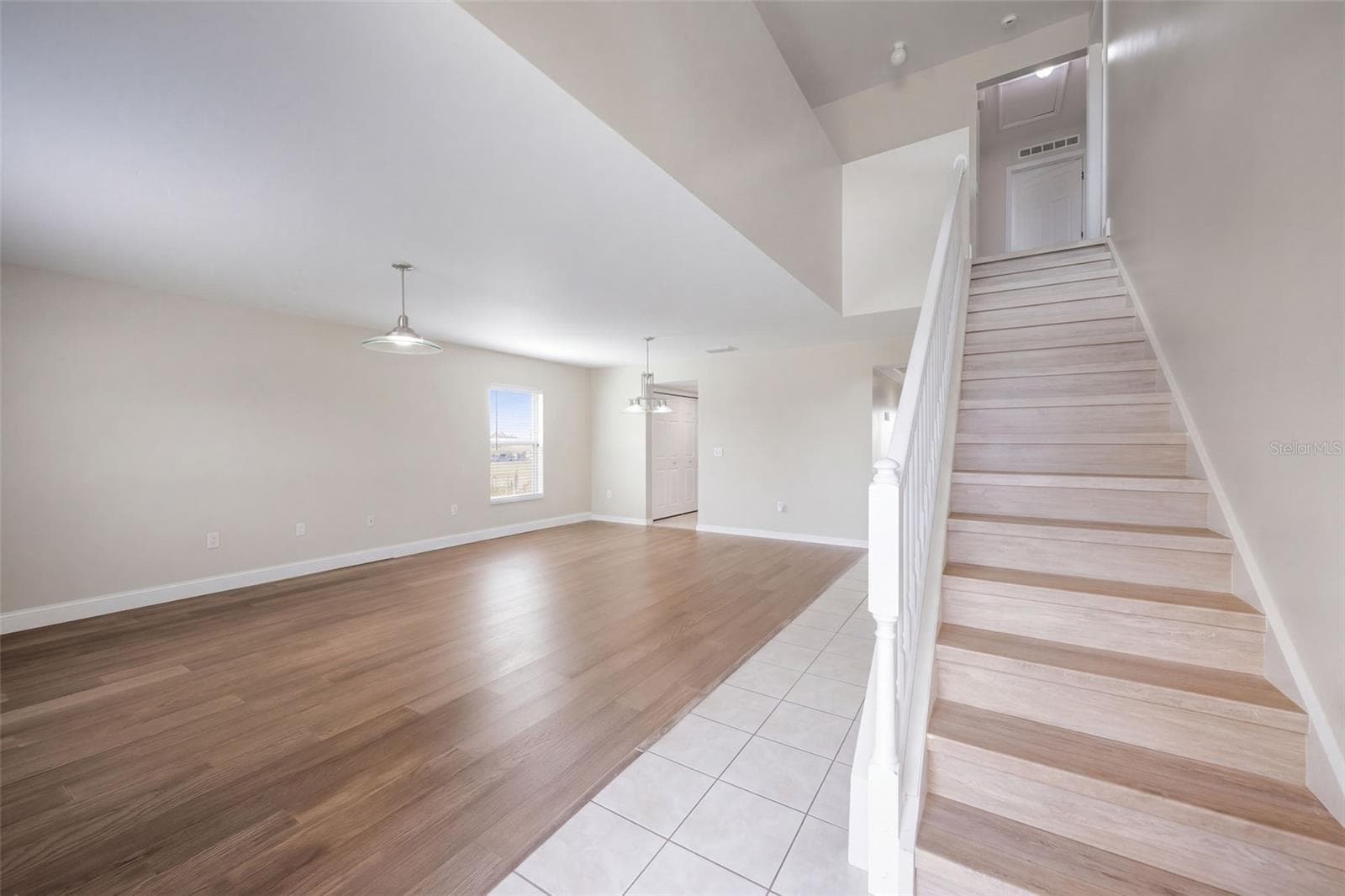 Single Family Residence at 410 FAIRFIELD DR, SANFORD, photo 5 of 55